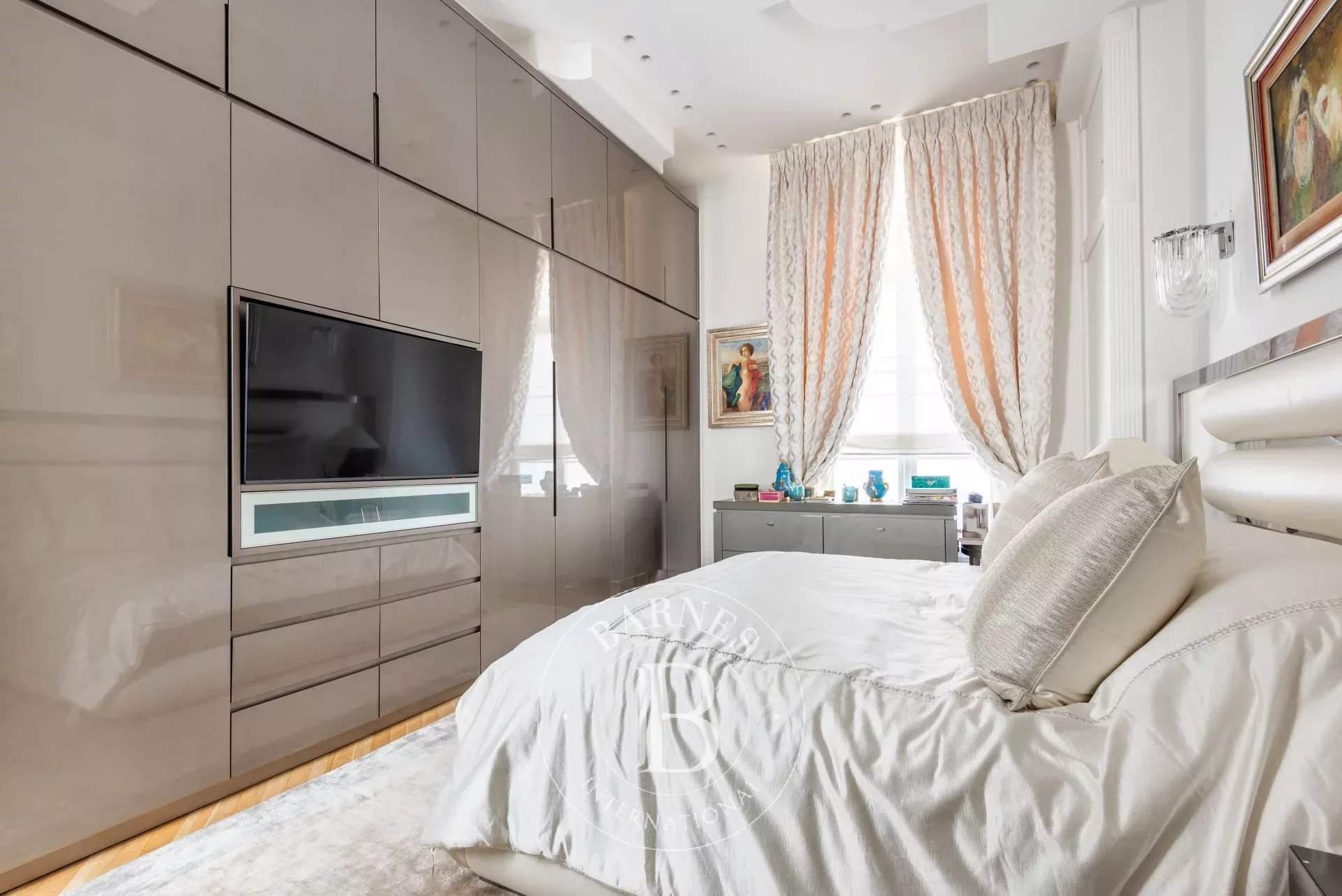 Paris  - Apartment 4 Bedrooms - picture 16