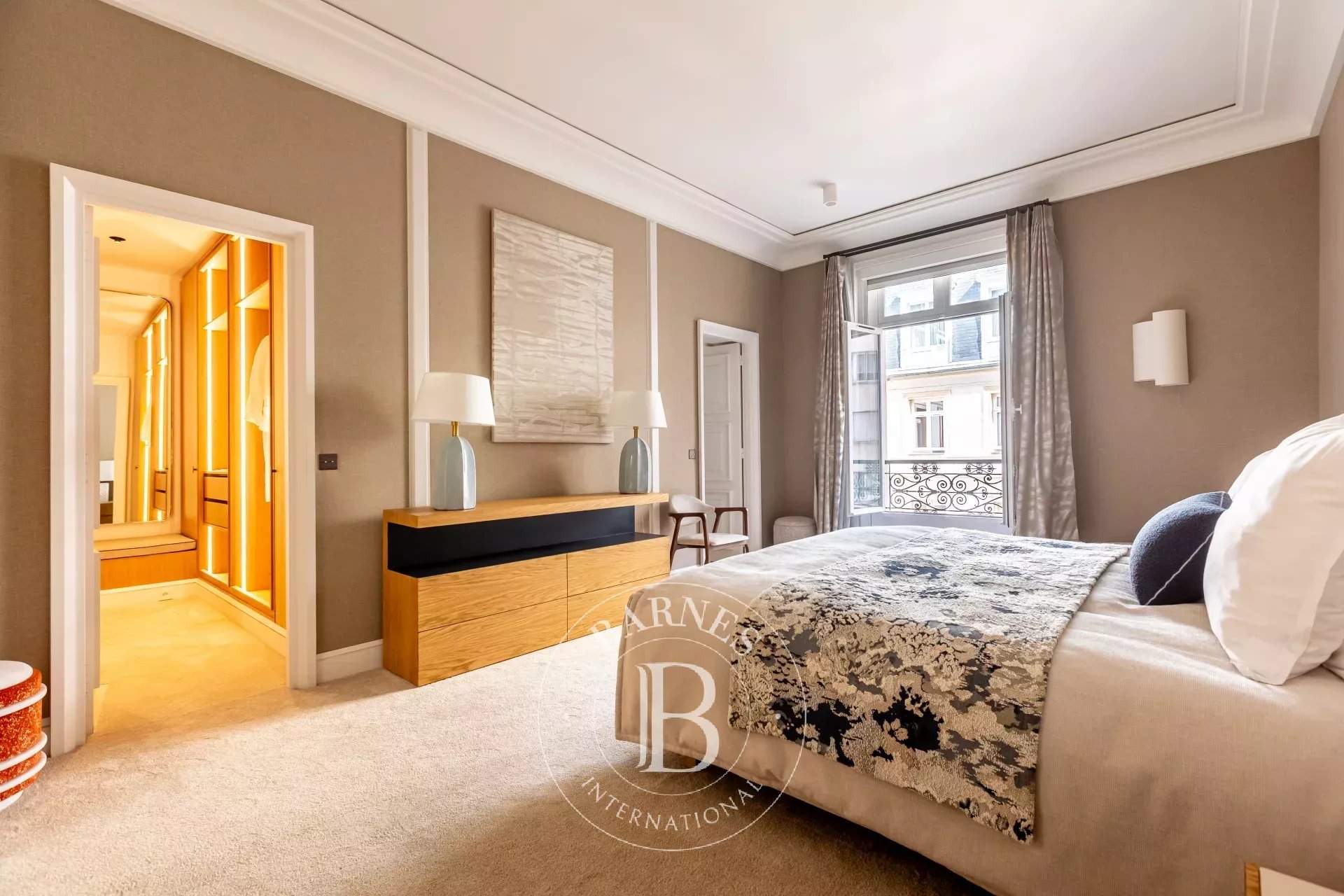 Paris  - Appartement 8 Pi&egrave;ces 5 Chambres - picture 13