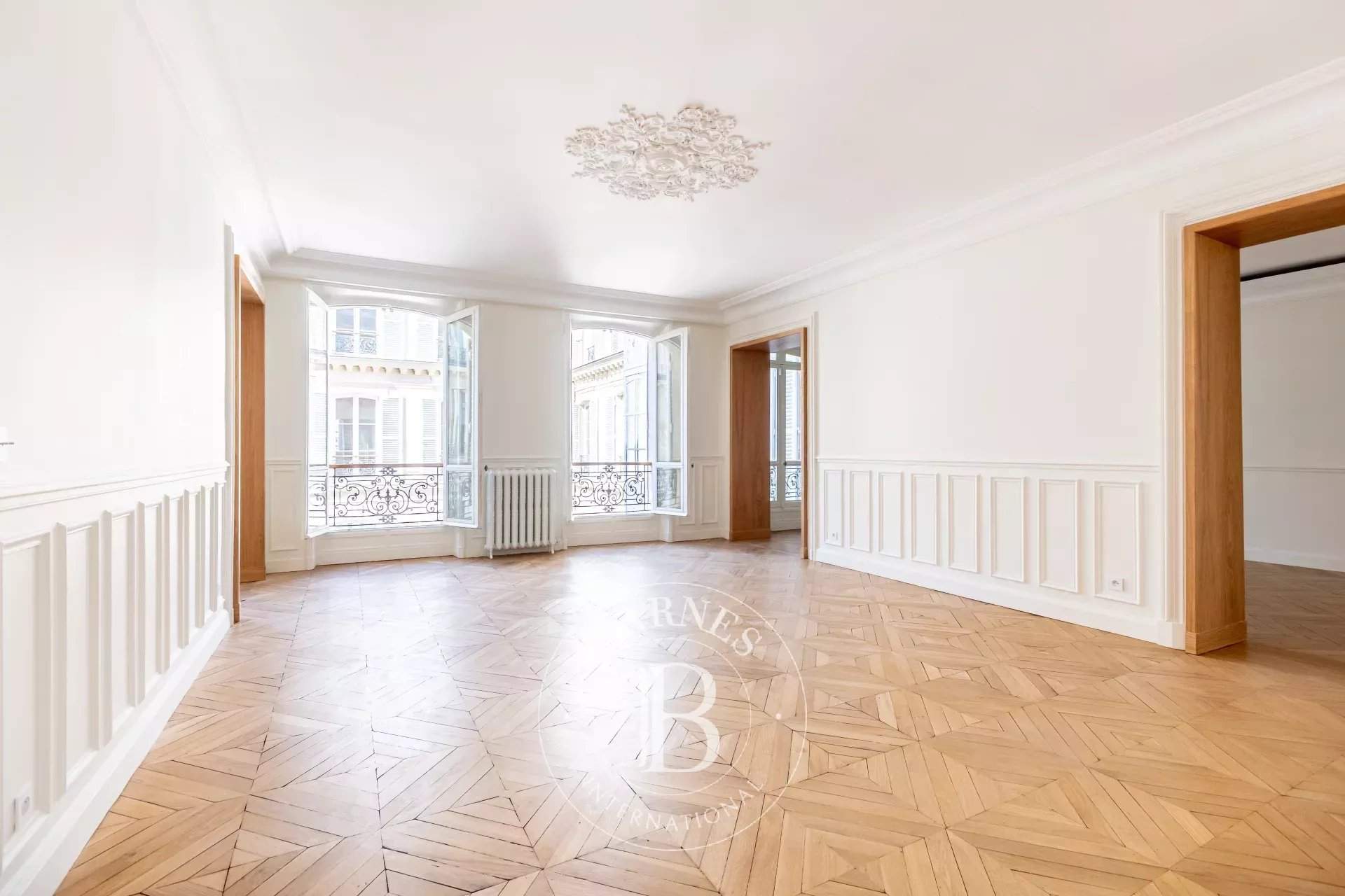 Paris  - Apartment 4 Bedrooms - picture 8