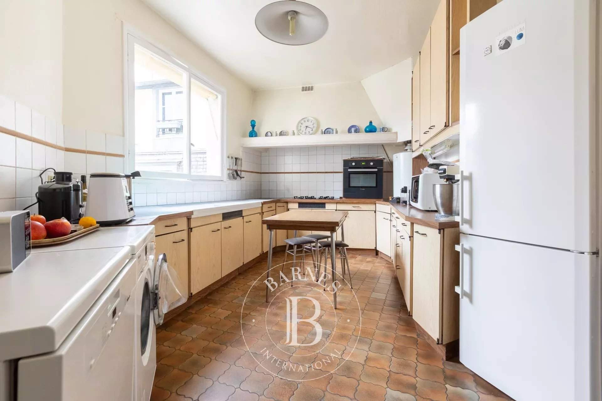 Paris  - Apartment 6 Bedrooms - picture 6