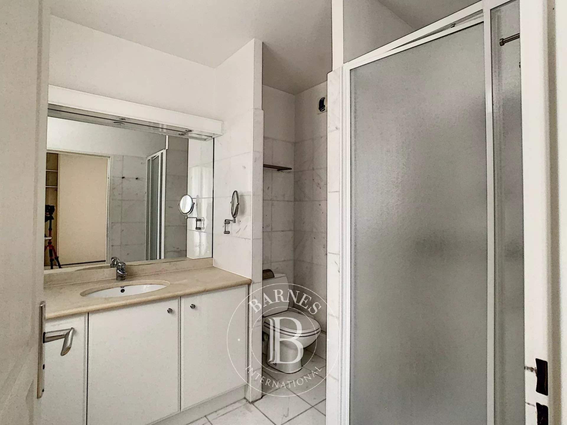 Paris  - Apartment 3 Bedrooms - picture 10