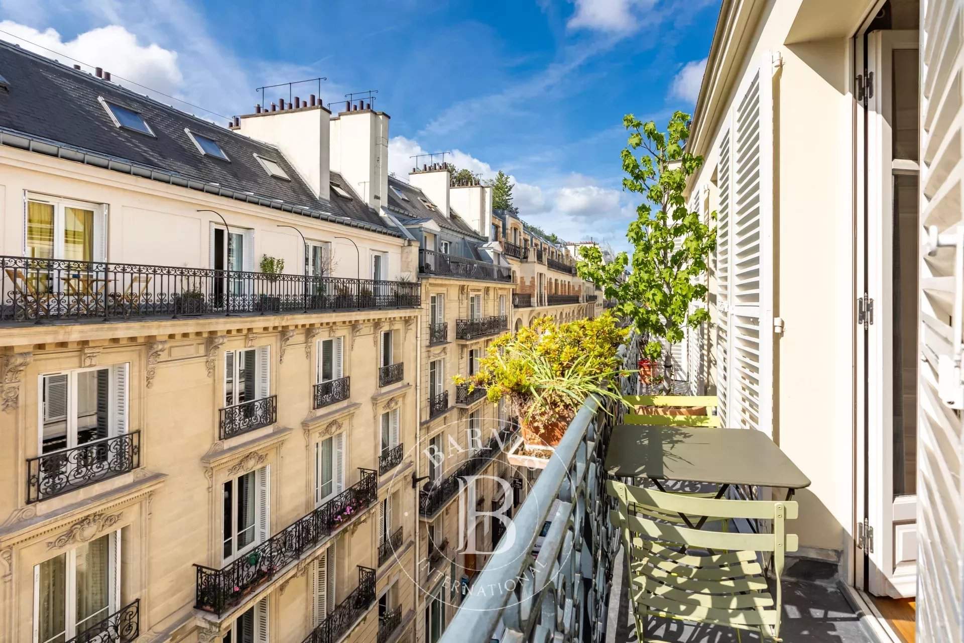Paris  - Appartement 5 Pièces 3 Chambres - picture 1