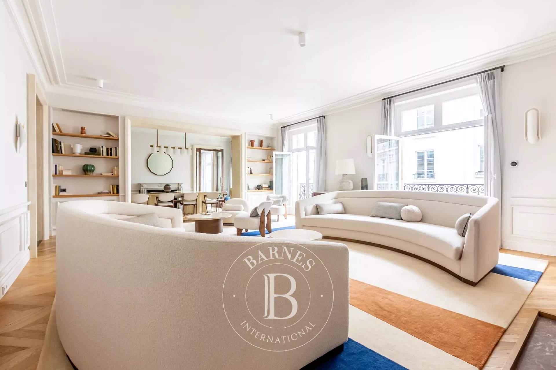 Paris  - Appartement 8 Pi&egrave;ces 5 Chambres - picture 2