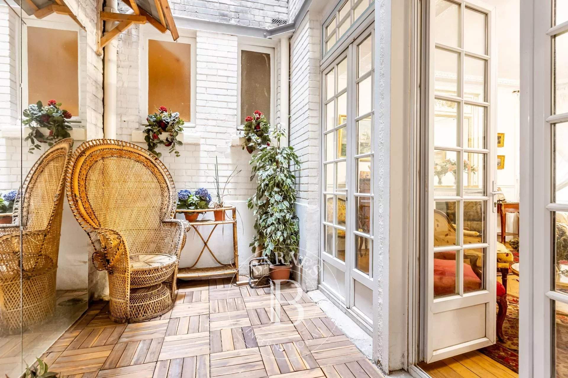 Paris  - Apartment 2 Bedrooms - picture 1