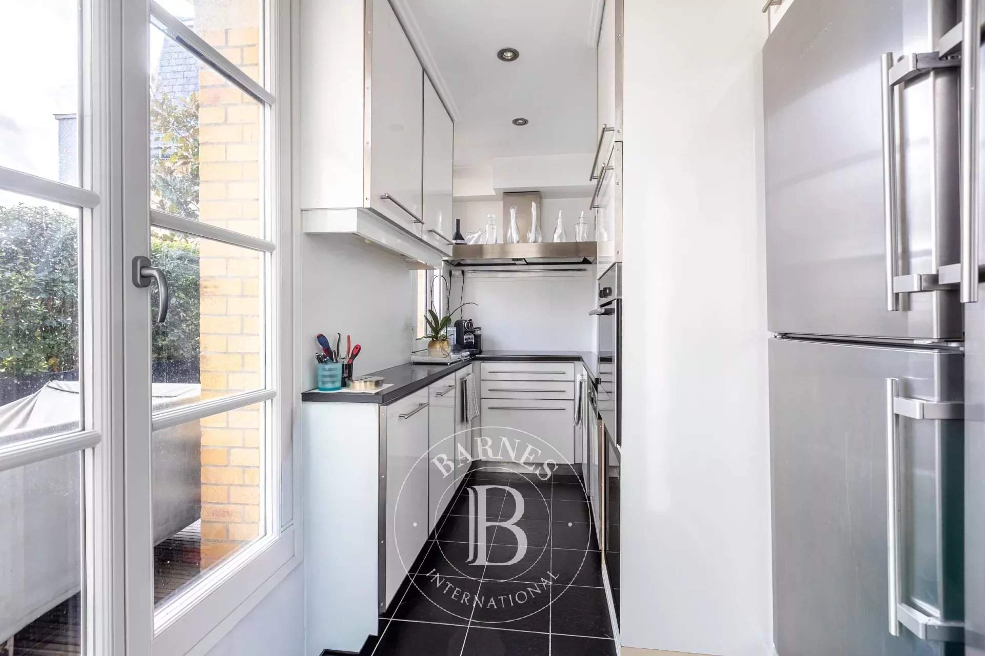 Paris  - Appartement 4 Pi&egrave;ces 2 Chambres - picture 9