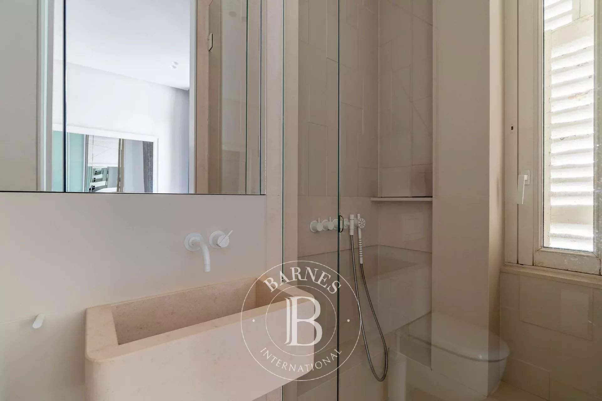 Paris  - Apartment 4 Bedrooms - picture 18