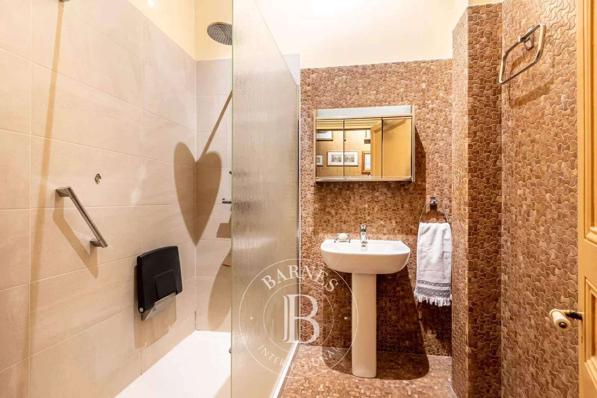 Paris  - Appartement 7 Pièces 5 Chambres - picture 17