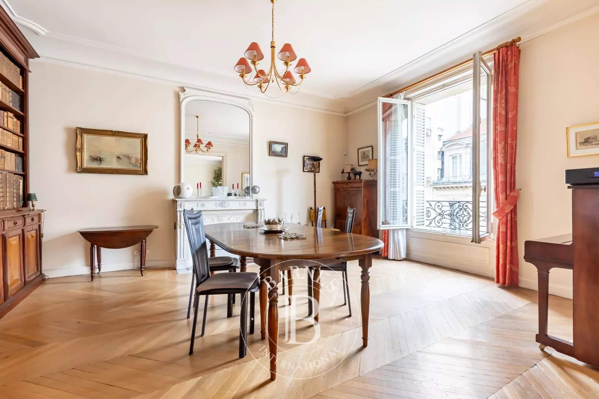 Paris  - Apartment 5 Bedrooms - picture 8