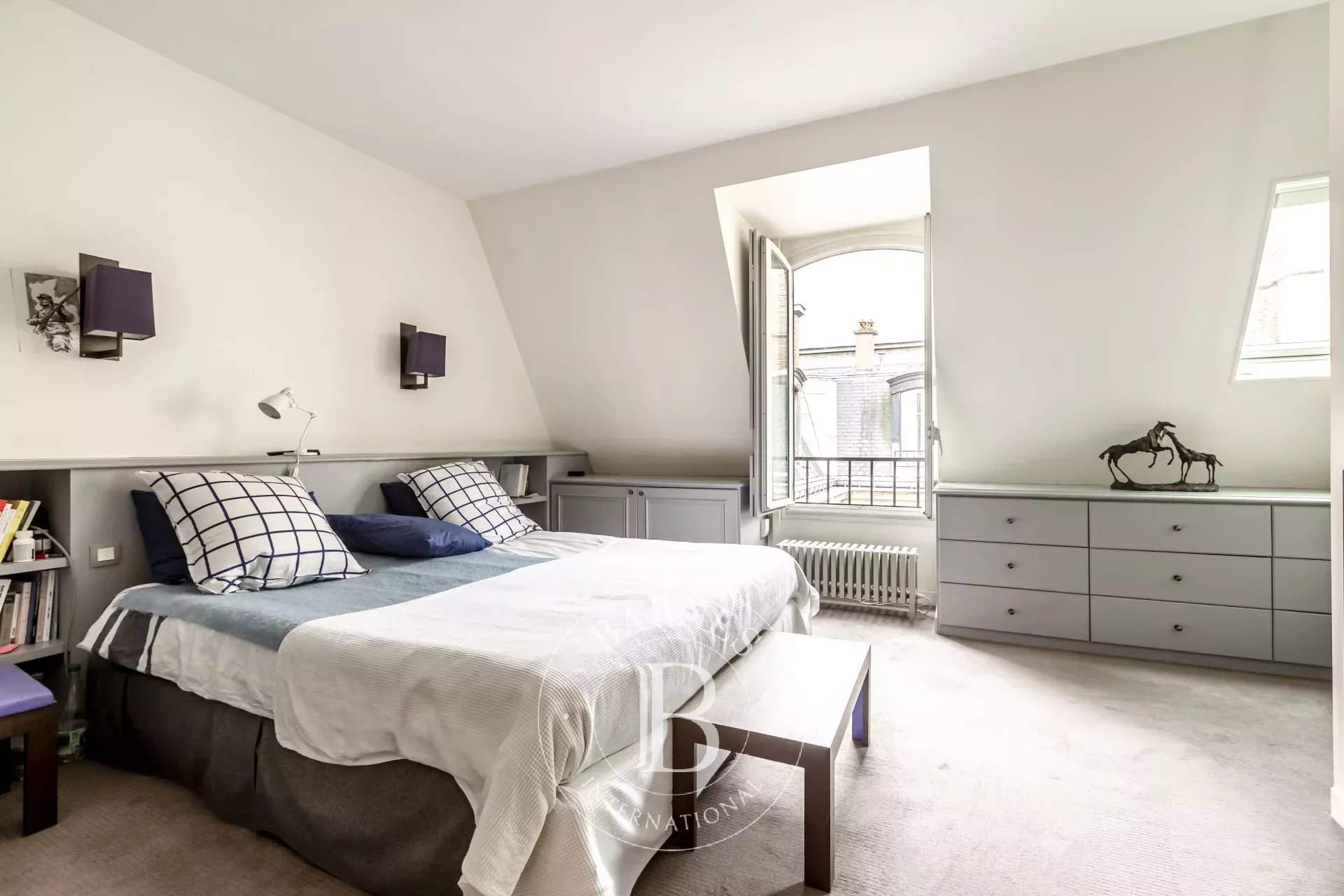 Paris  - Apartment 3 Bedrooms - picture 9