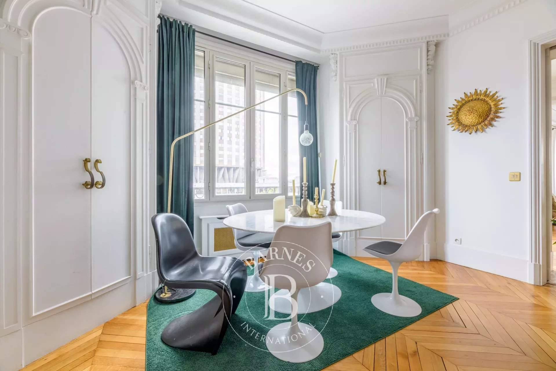 Paris  - Appartement 8 Pièces 6 Chambres - picture 12