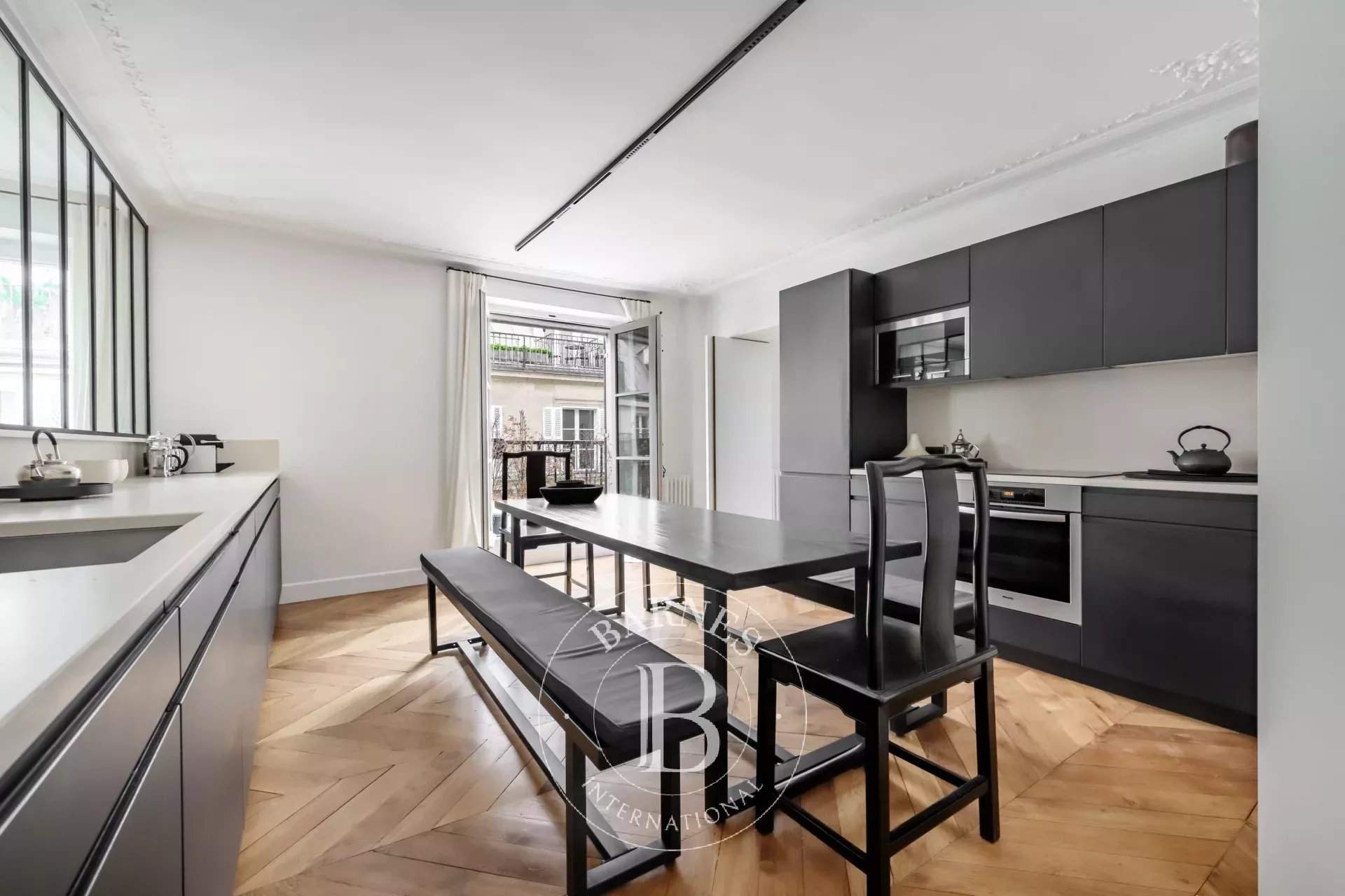 Paris  - Apartment 3 Bedrooms - picture 12