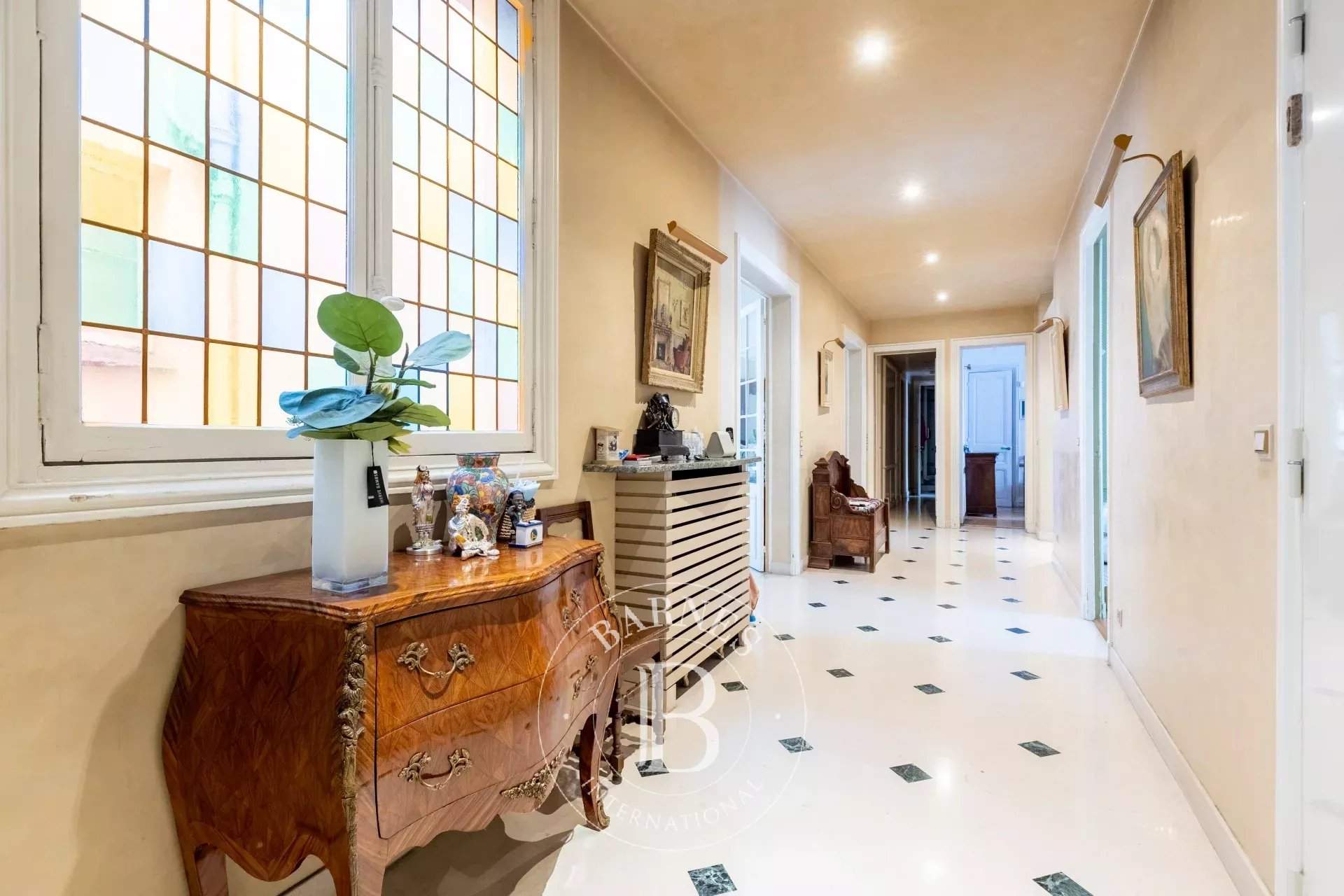 Paris  - Apartment 4 Bedrooms - picture 14
