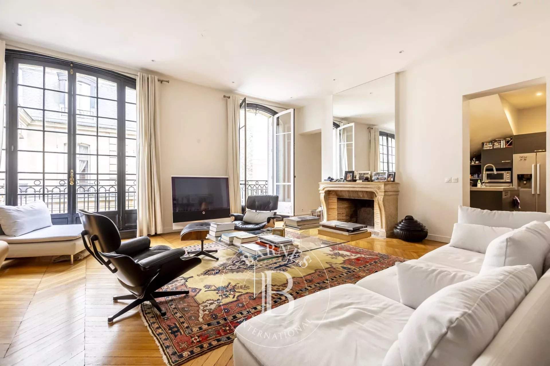 Paris  - Apartment 3 Bedrooms - picture 1