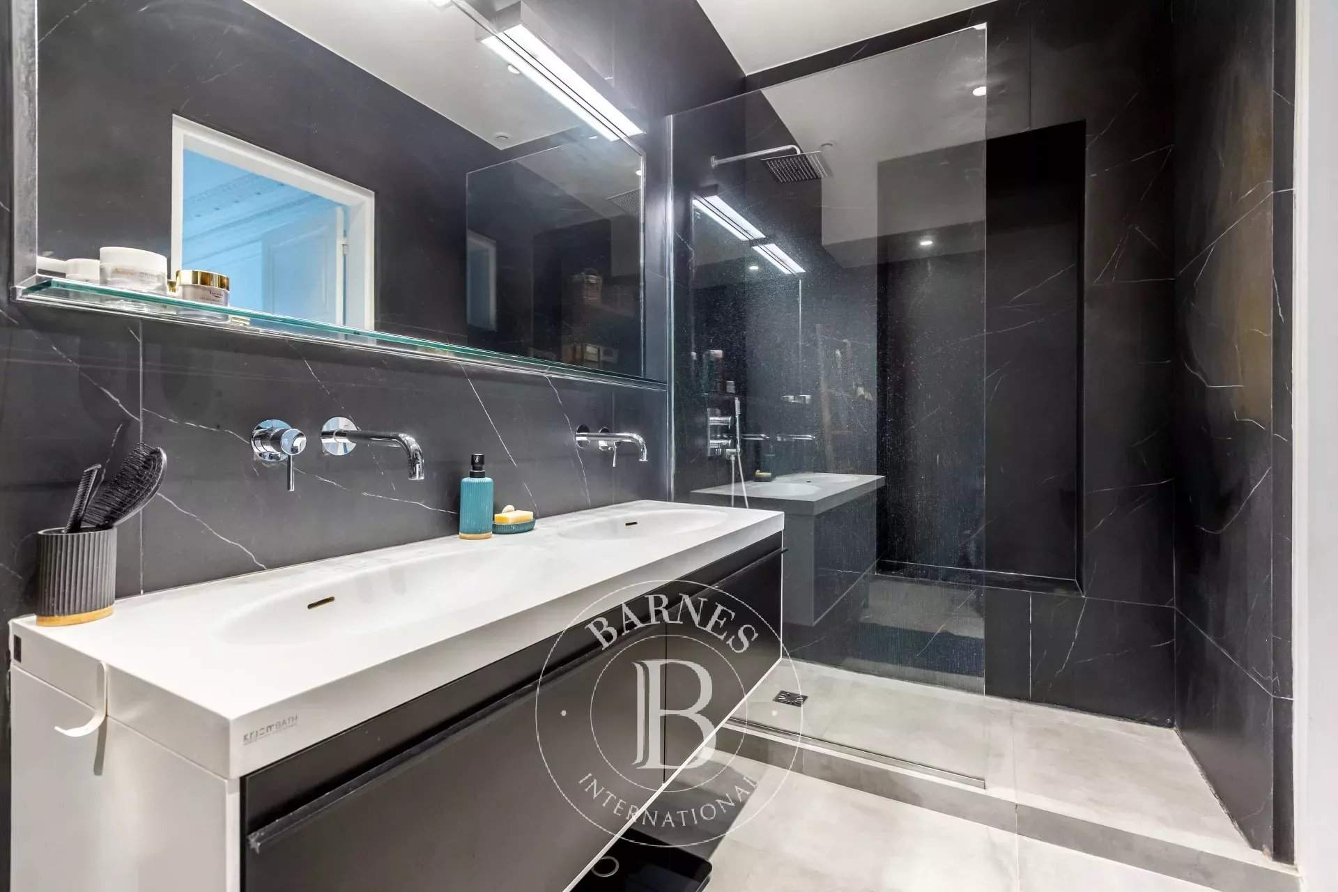 Paris  - Apartment 4 Bedrooms - picture 12