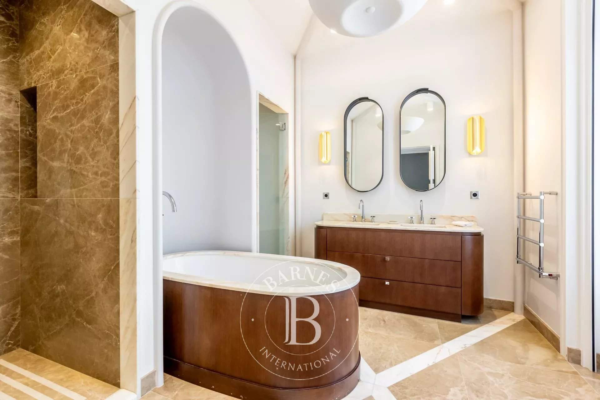 Paris  - Appartement 8 Pi&egrave;ces 5 Chambres - picture 15