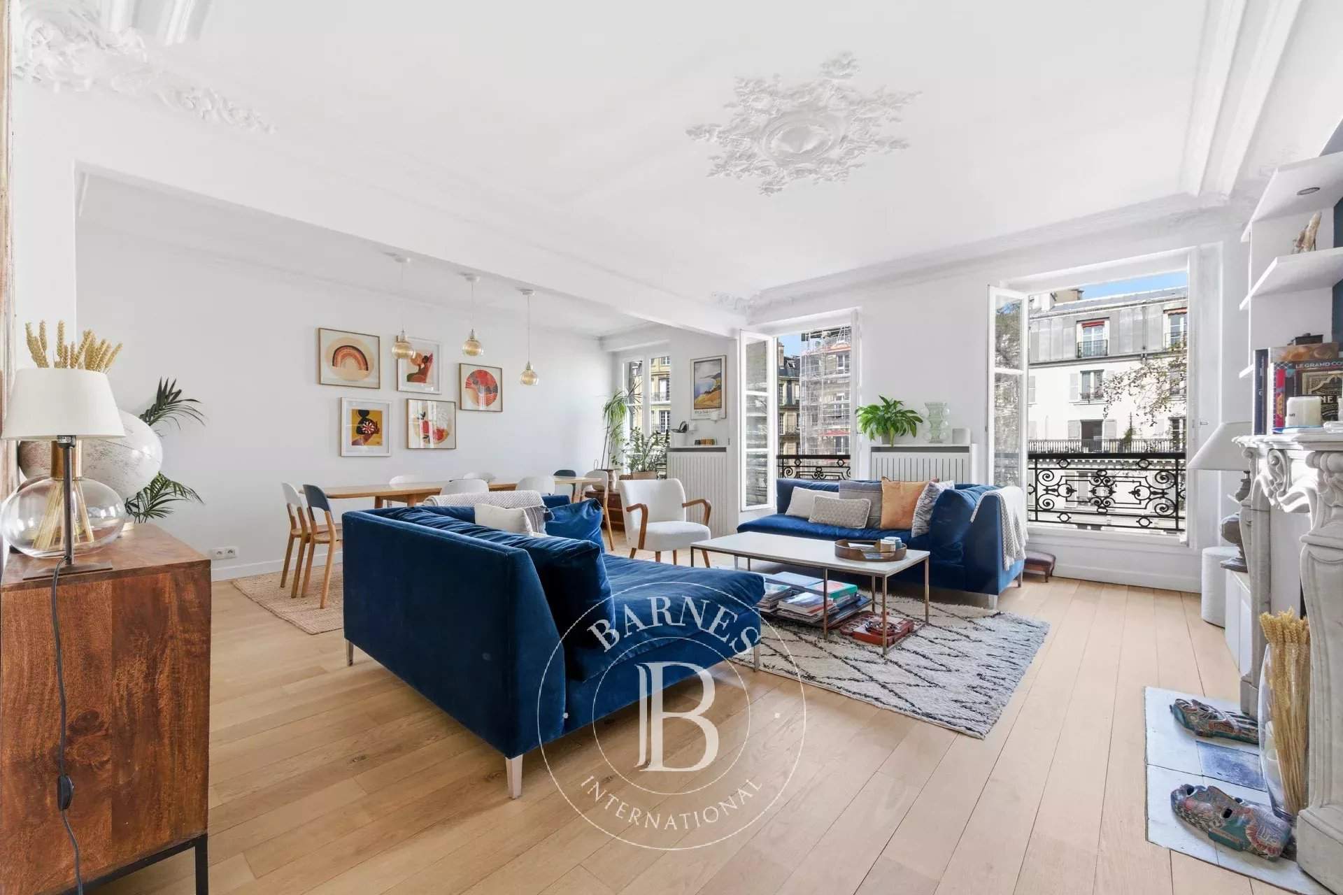 Paris  - Apartment 3 Bedrooms - picture 1