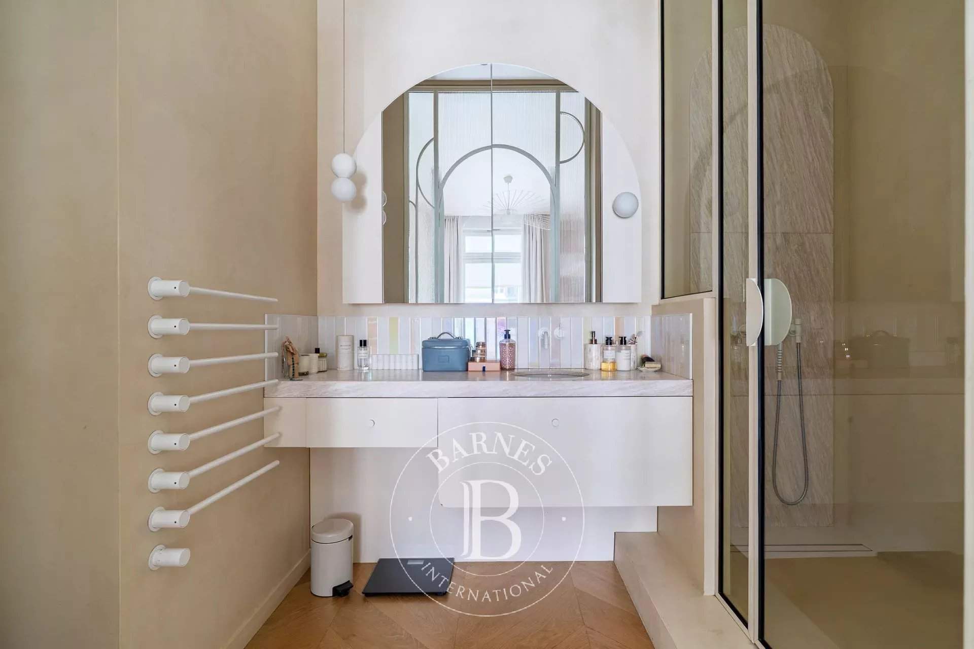 Paris  - Apartment 4 Bedrooms - picture 16