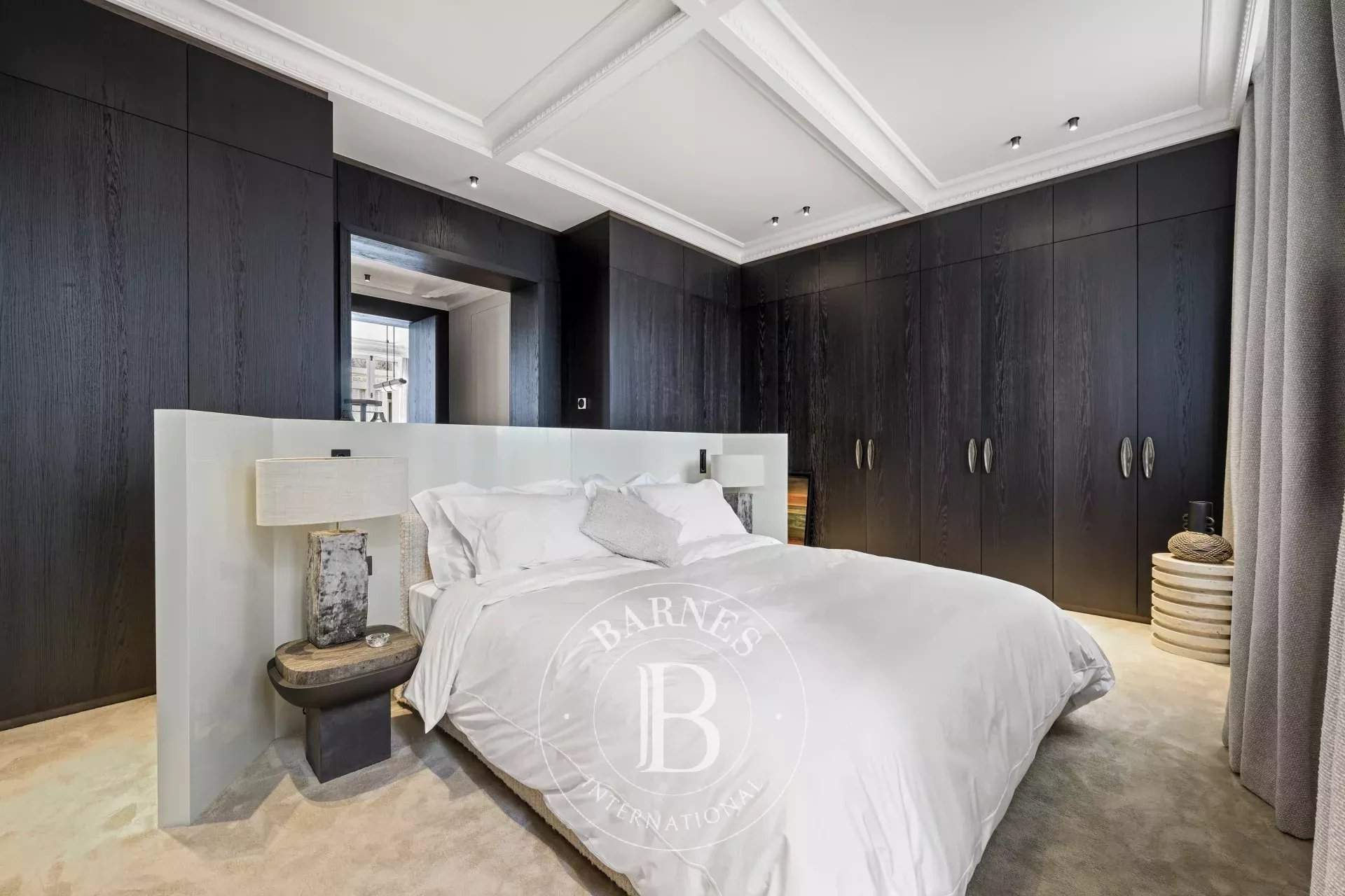 Paris  - Apartment 3 Bedrooms - picture 8