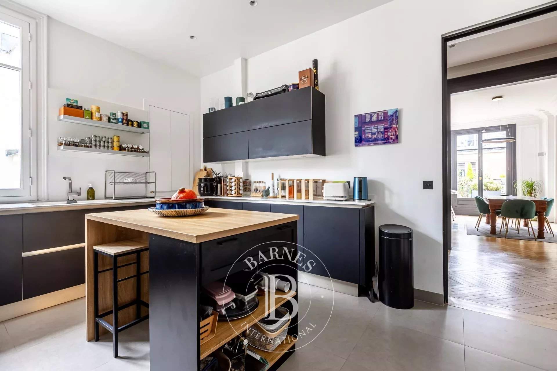 Paris  - Apartment 4 Bedrooms - picture 8