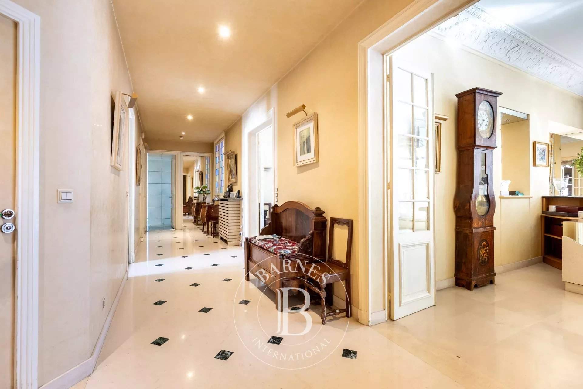 Paris  - Apartment 4 Bedrooms - picture 15