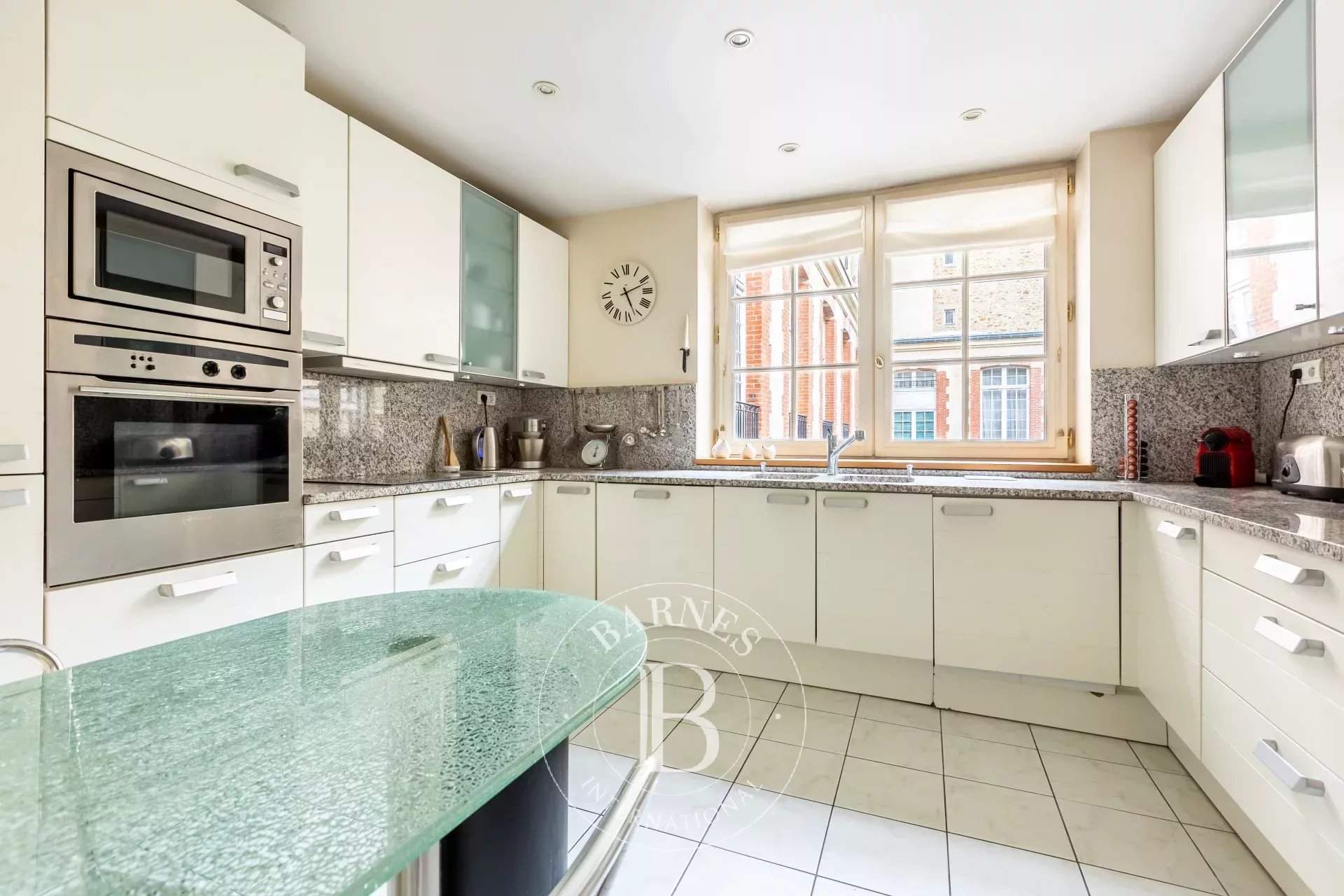 Paris  - Apartment 2 Bedrooms - picture 7