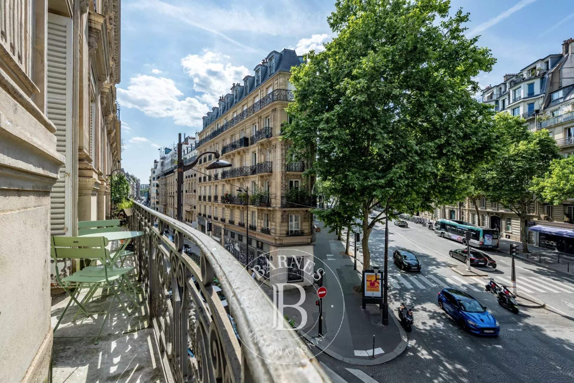 Paris  - Apartment 3 Bedrooms - picture 8