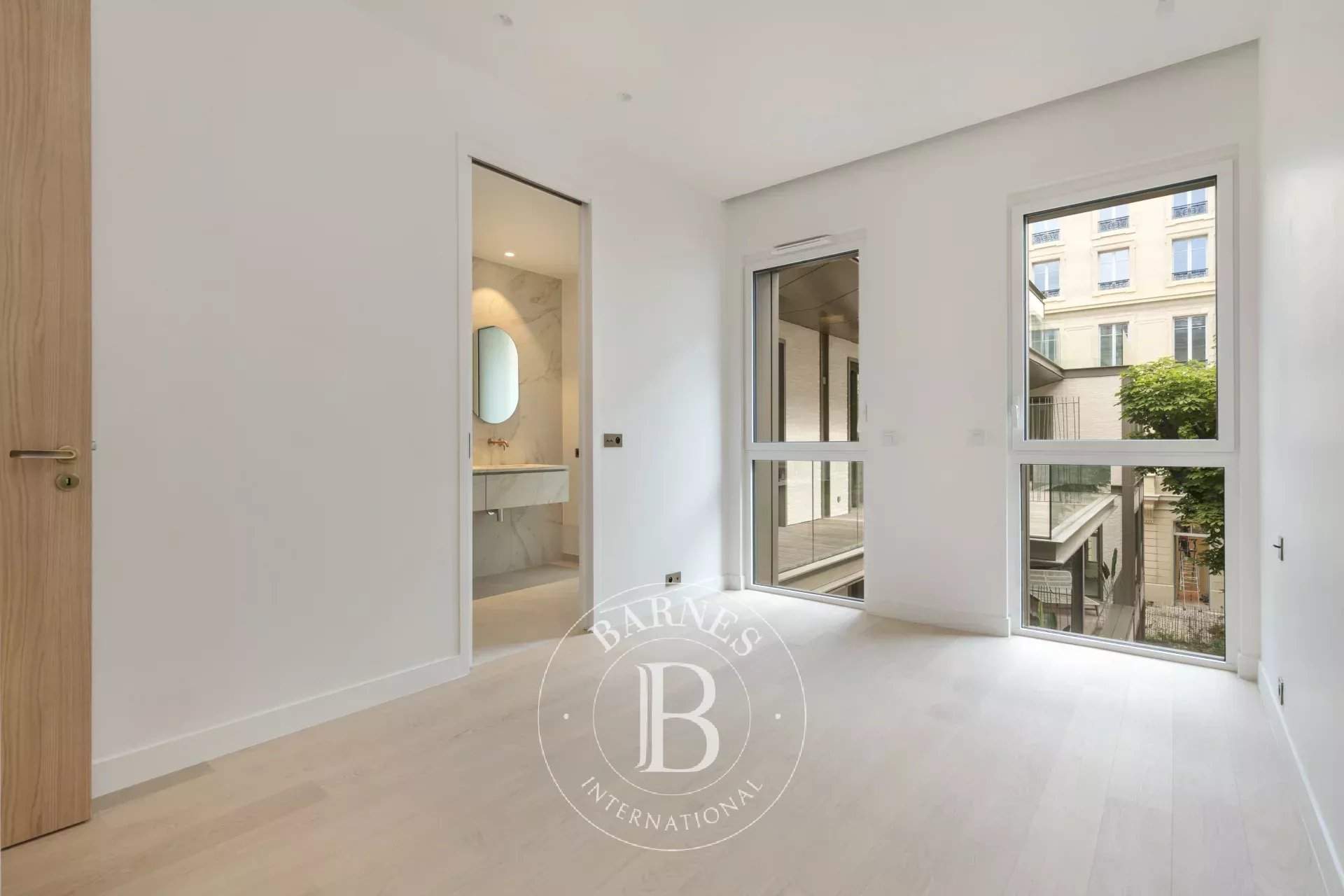 Paris  - Apartment 2 Bedrooms - picture 8