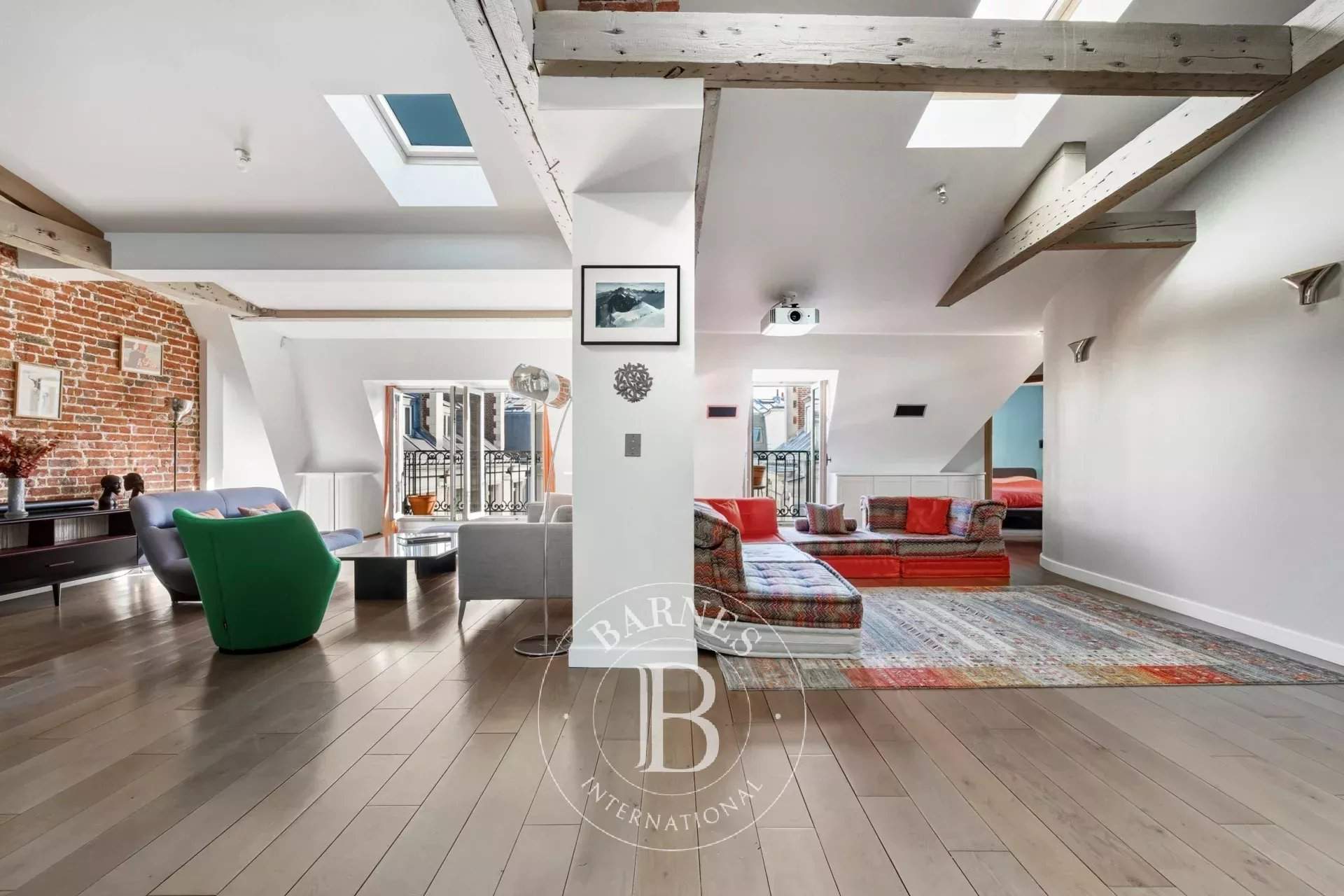 Paris  - Appartement 6 Pi&egrave;ces 3 Chambres - picture 2