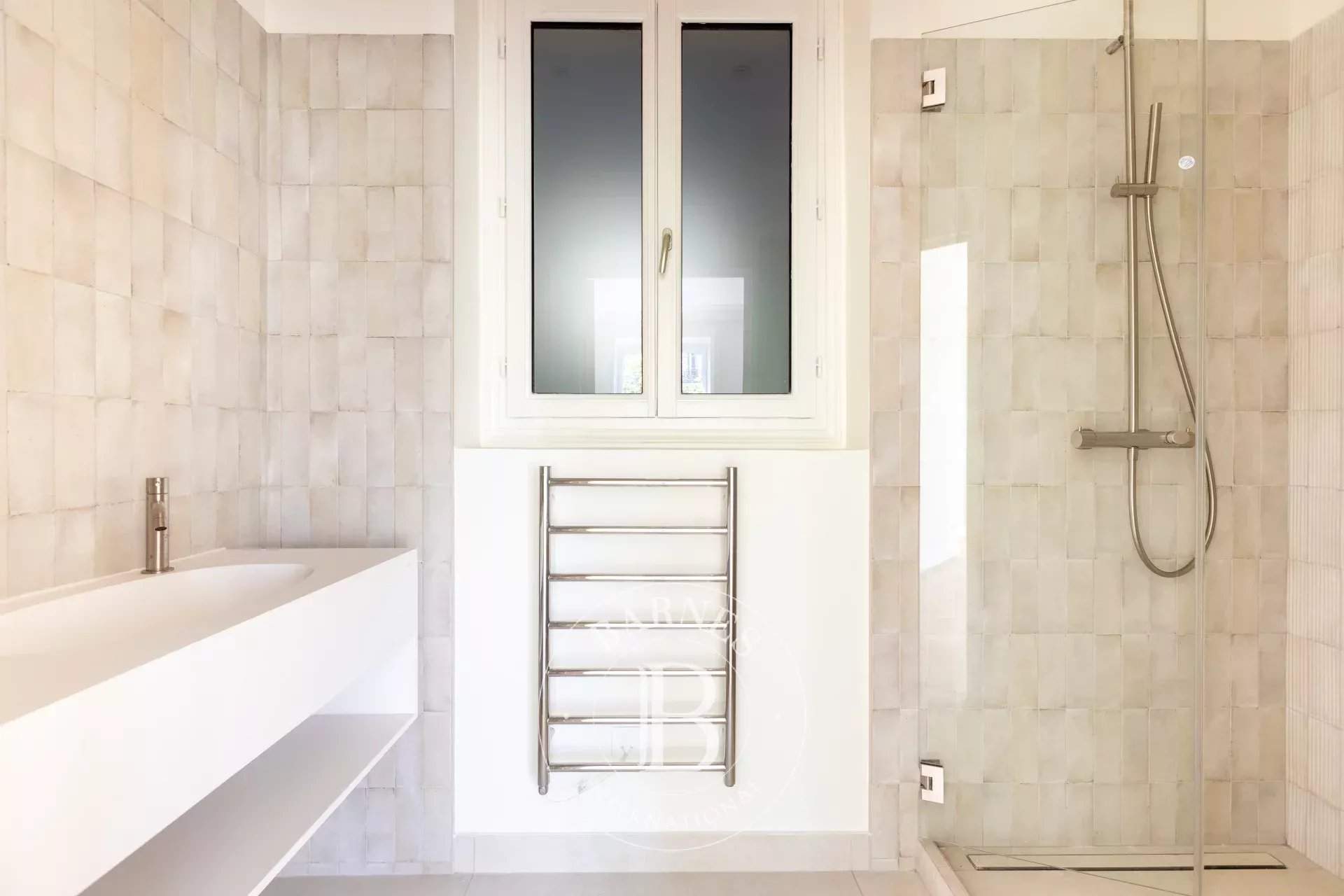 Paris  - Apartment 4 Bedrooms - picture 17