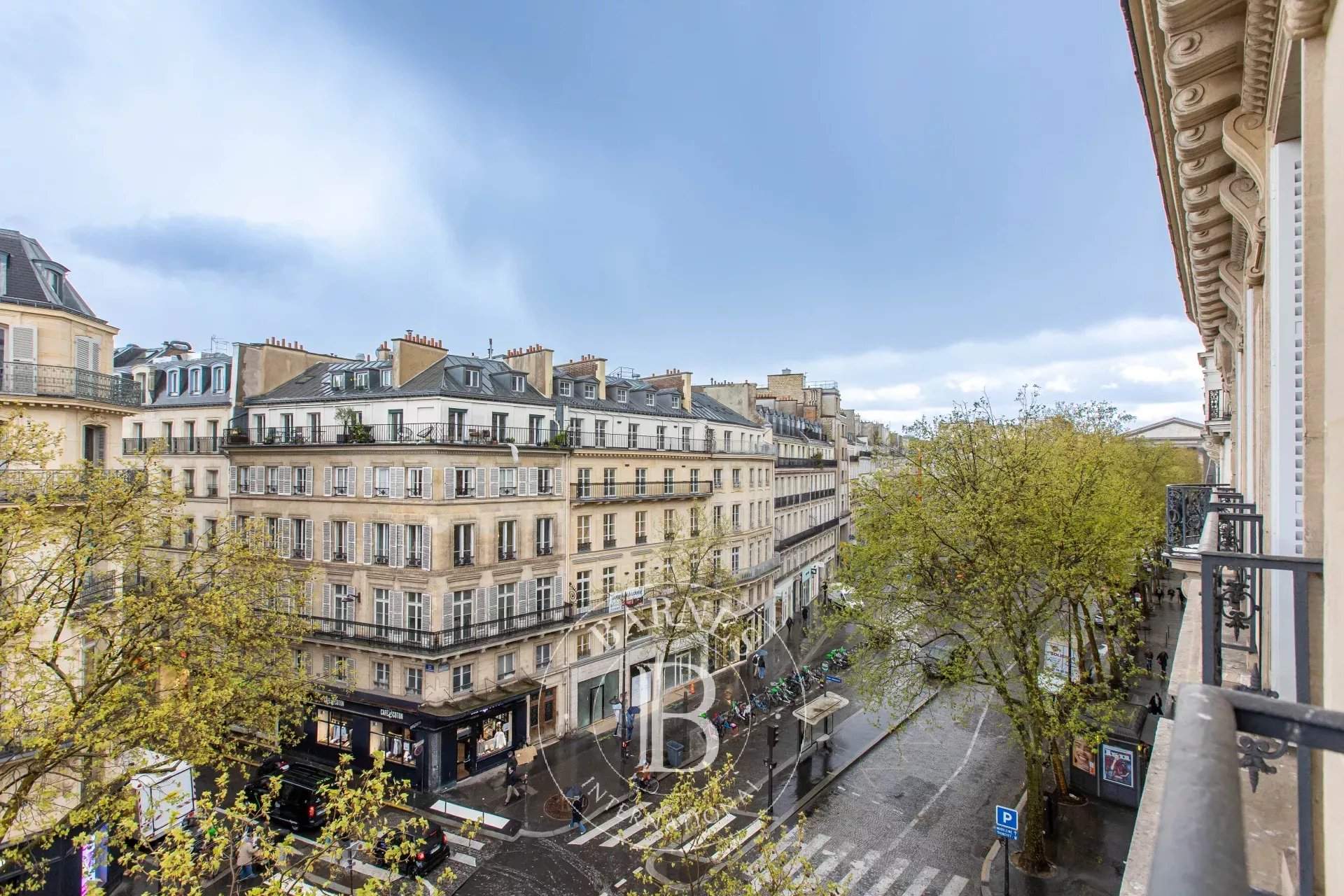 Paris  - Appartement 7 Pi&egrave;ces 4 Chambres - picture 1