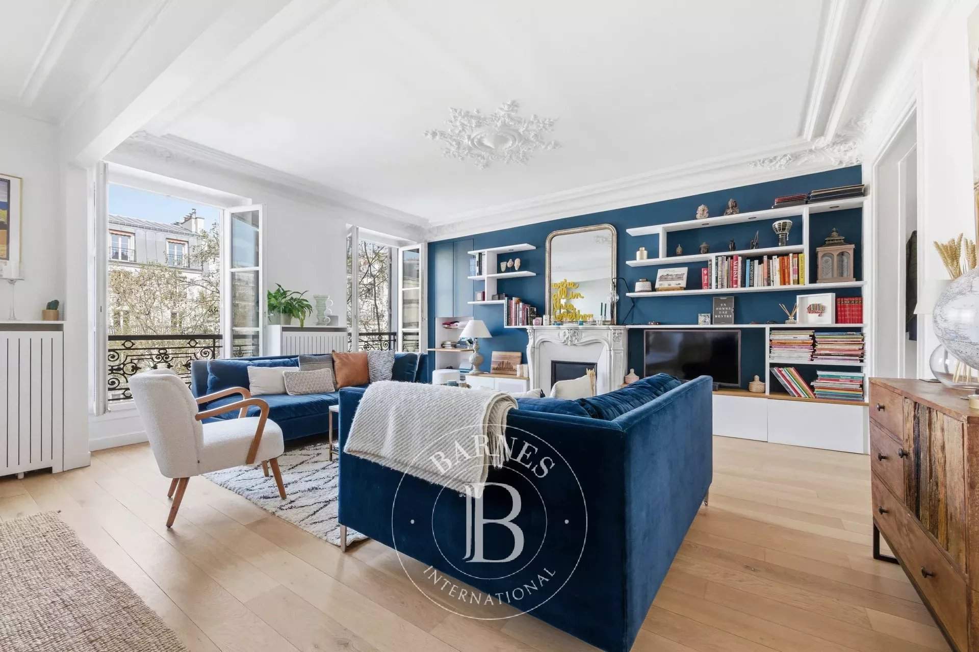 Paris  - Apartment 3 Bedrooms - picture 2