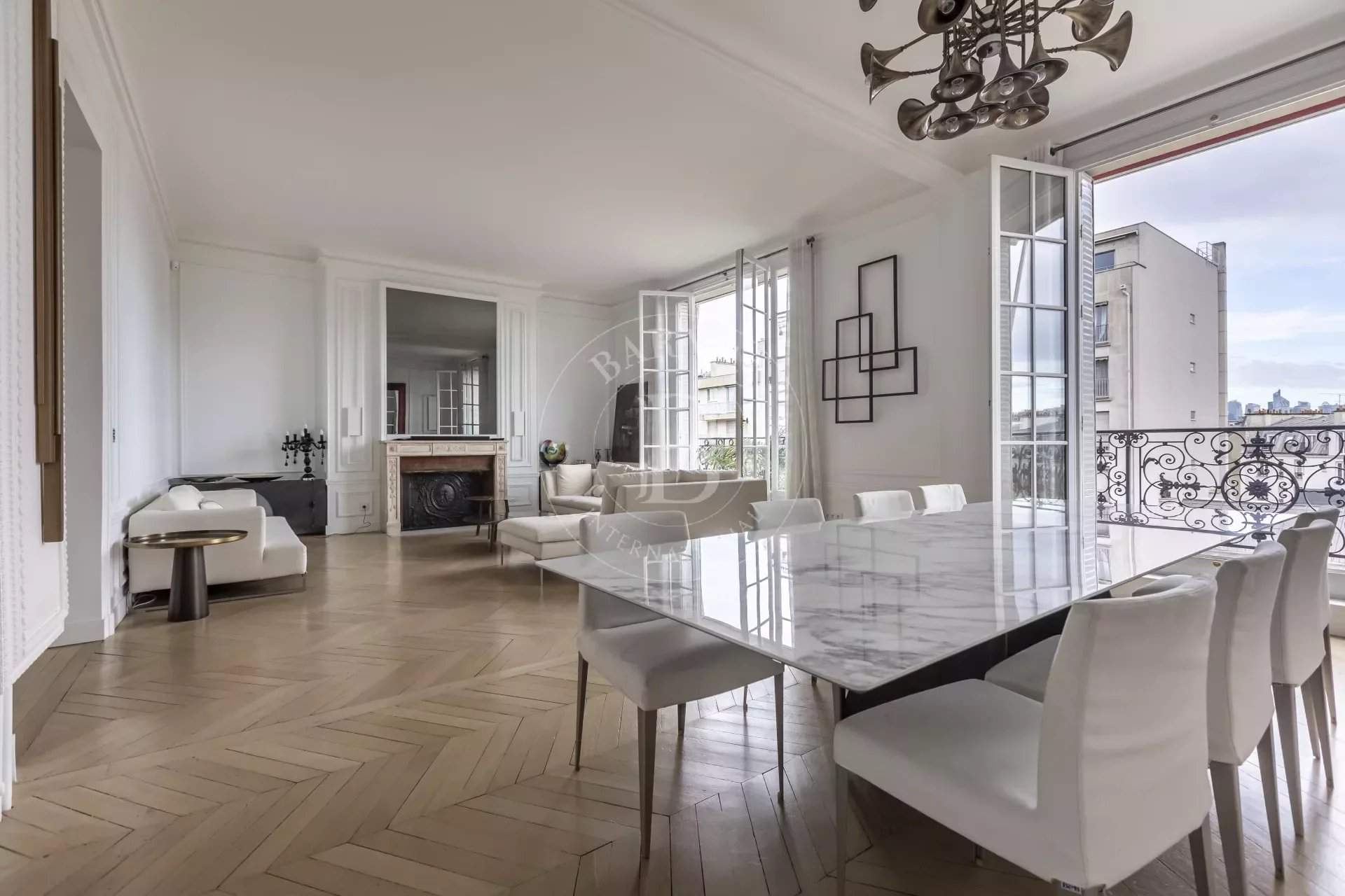 Paris  - Apartment 5 Bedrooms - picture 2