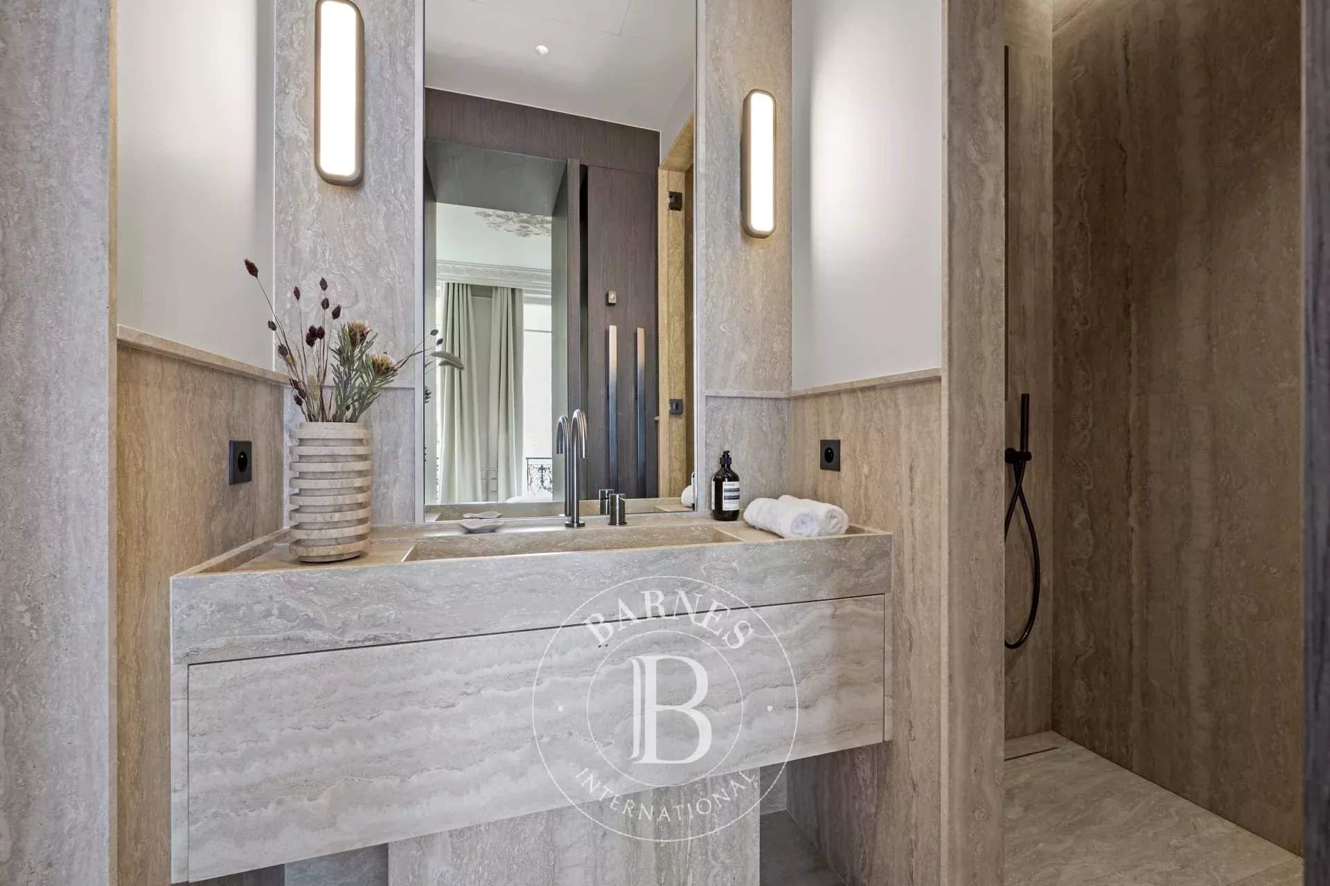 Paris  - Apartment 3 Bedrooms - picture 15