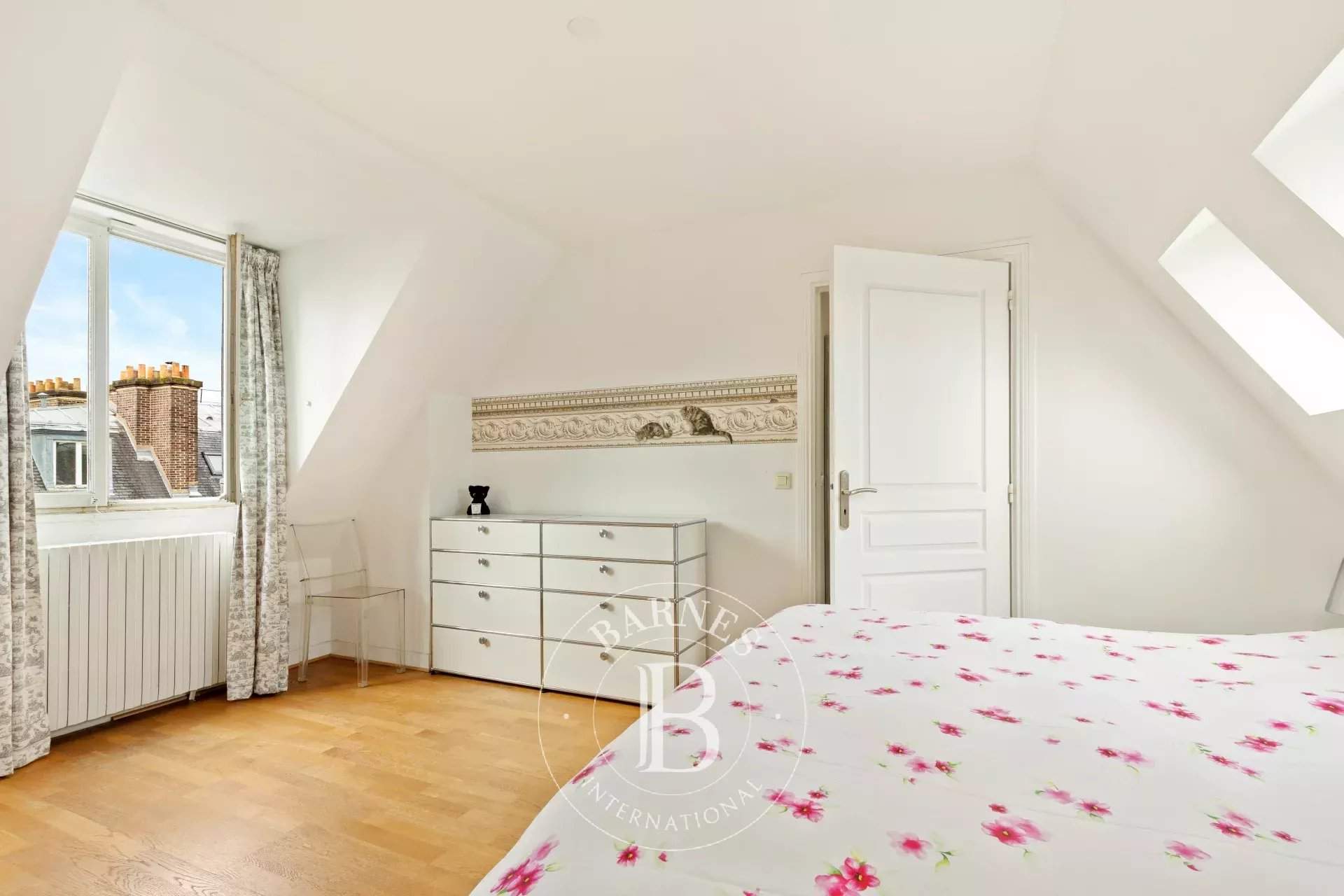 Paris  - Appartement  - picture 12