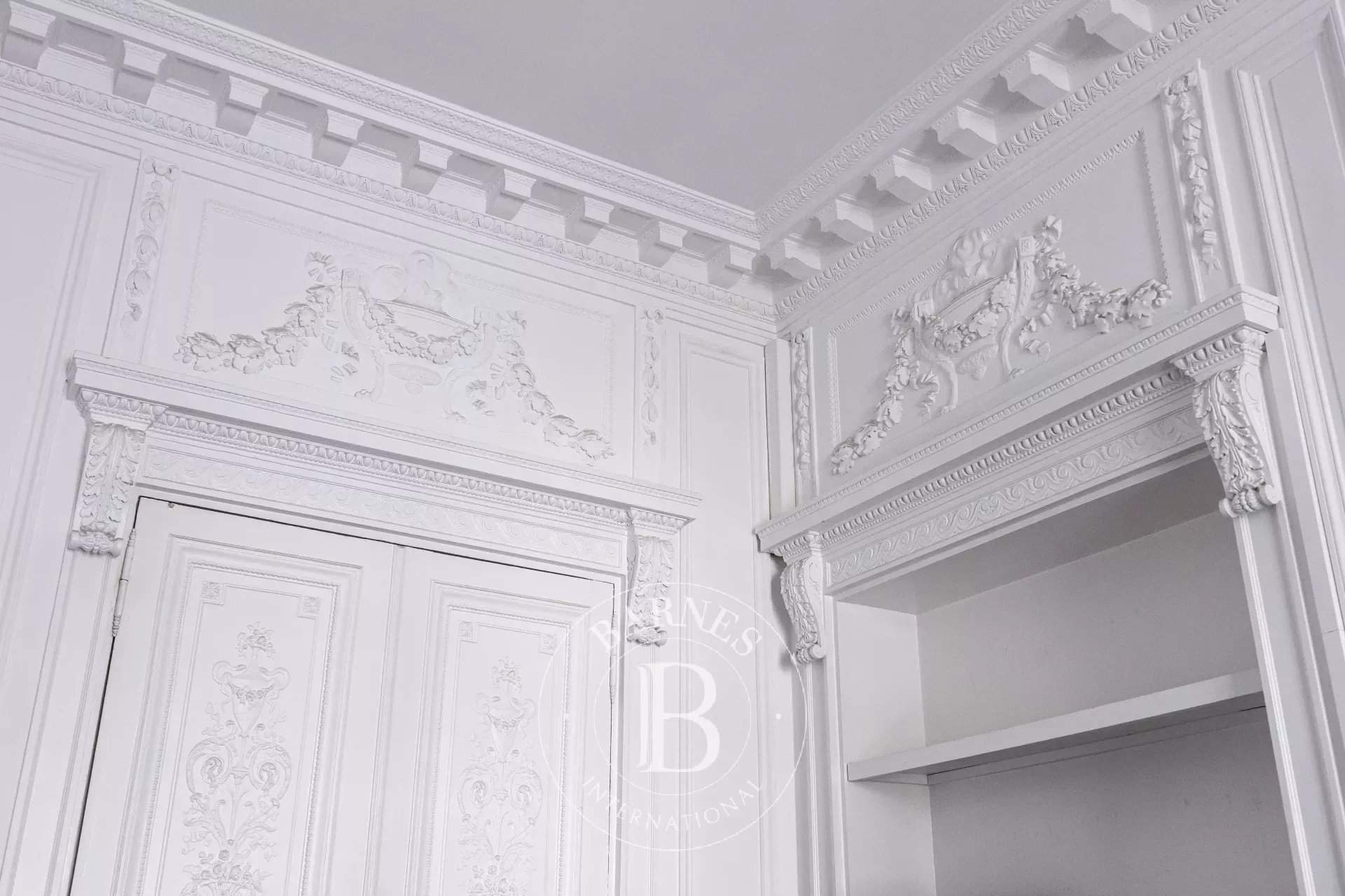 Paris  - Appartement 7 Pi&egrave;ces 5 Chambres - picture 10