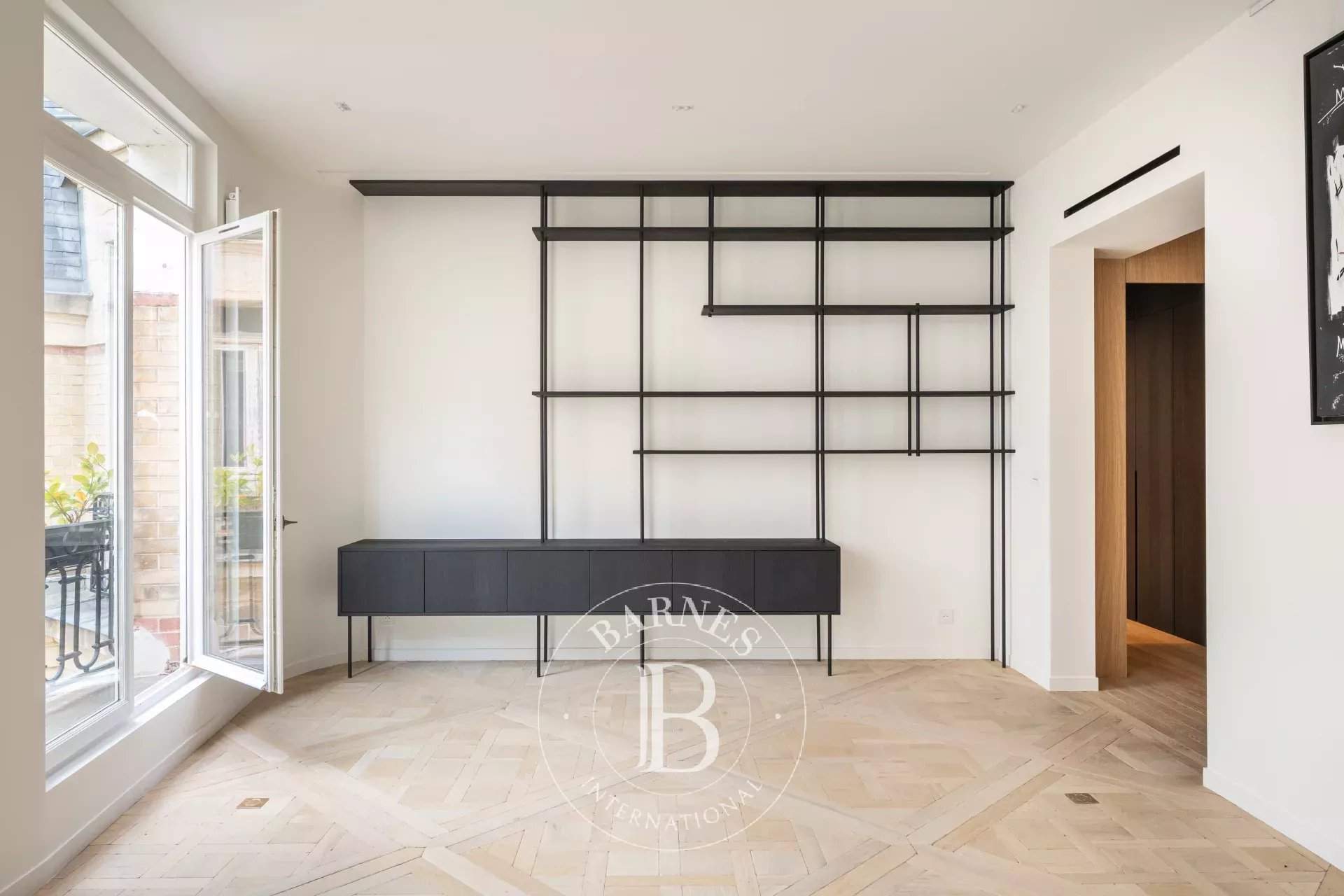 Paris  - Apartment 3 Bedrooms - picture 2