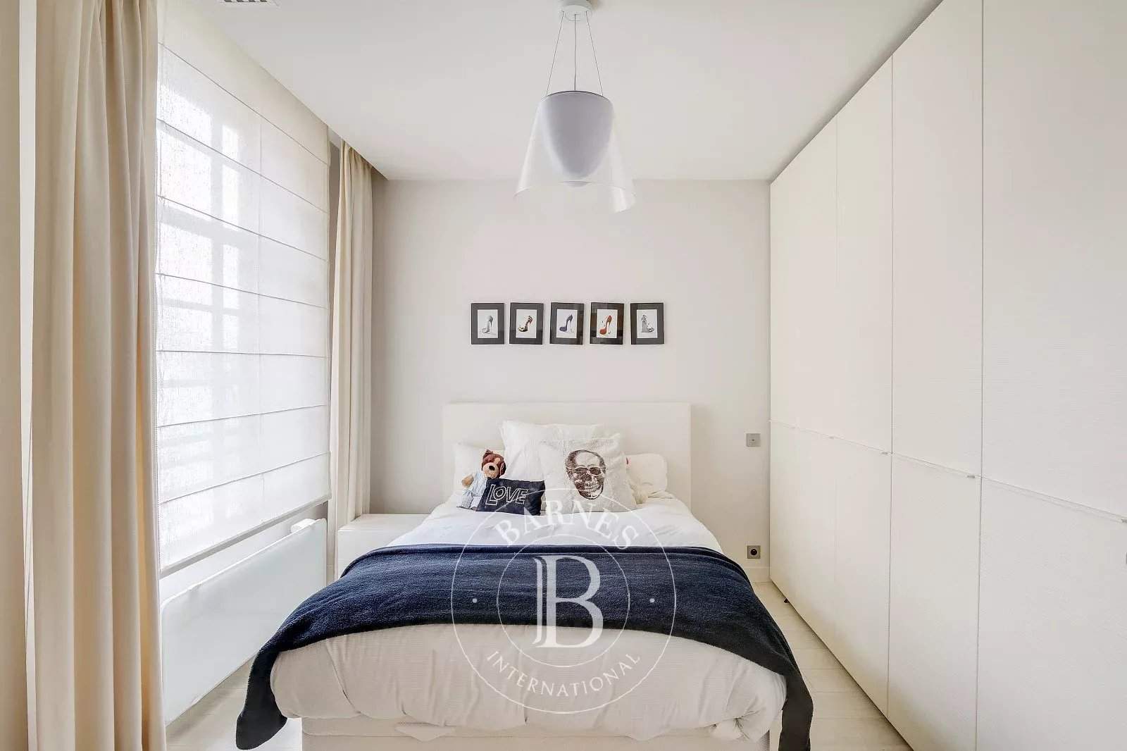 Paris  - Apartment 2 Bedrooms - picture 9