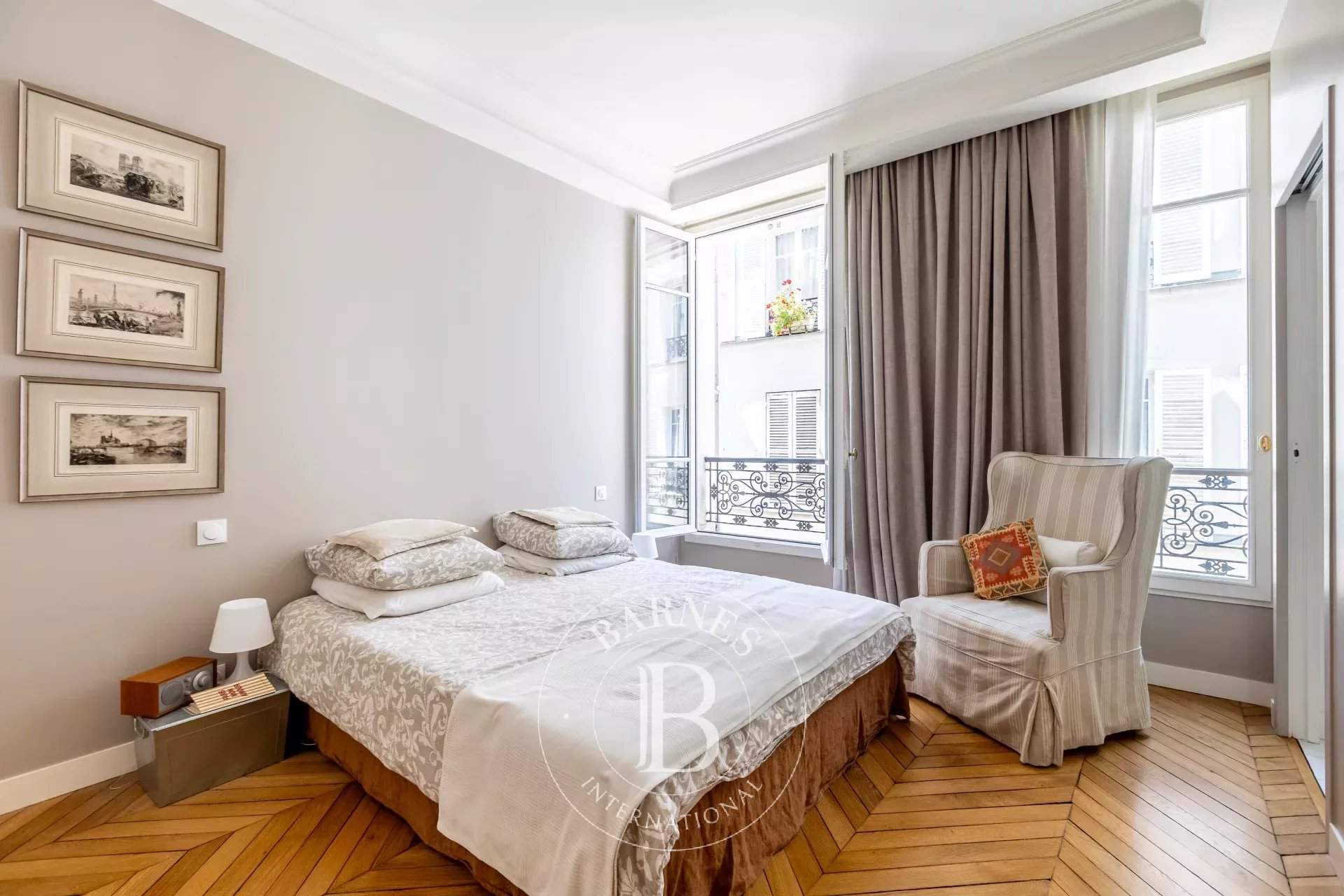 Paris  - Apartment 3 Bedrooms - picture 9