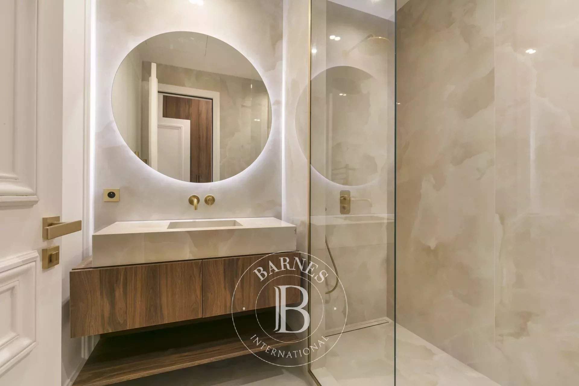 Paris  - Appartement 5 Pièces 3 Chambres - picture 12