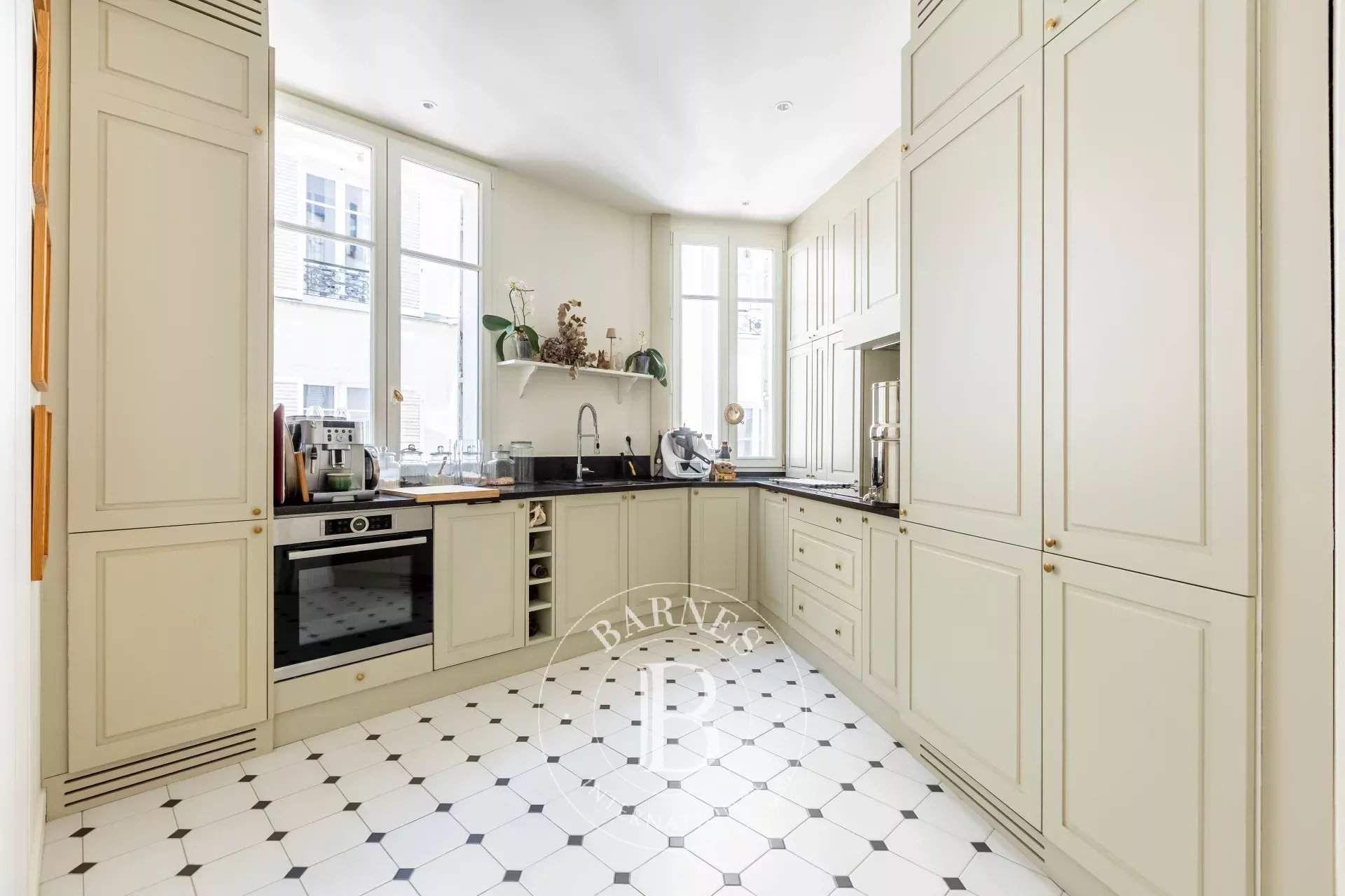 Paris  - Apartment 3 Bedrooms - picture 7