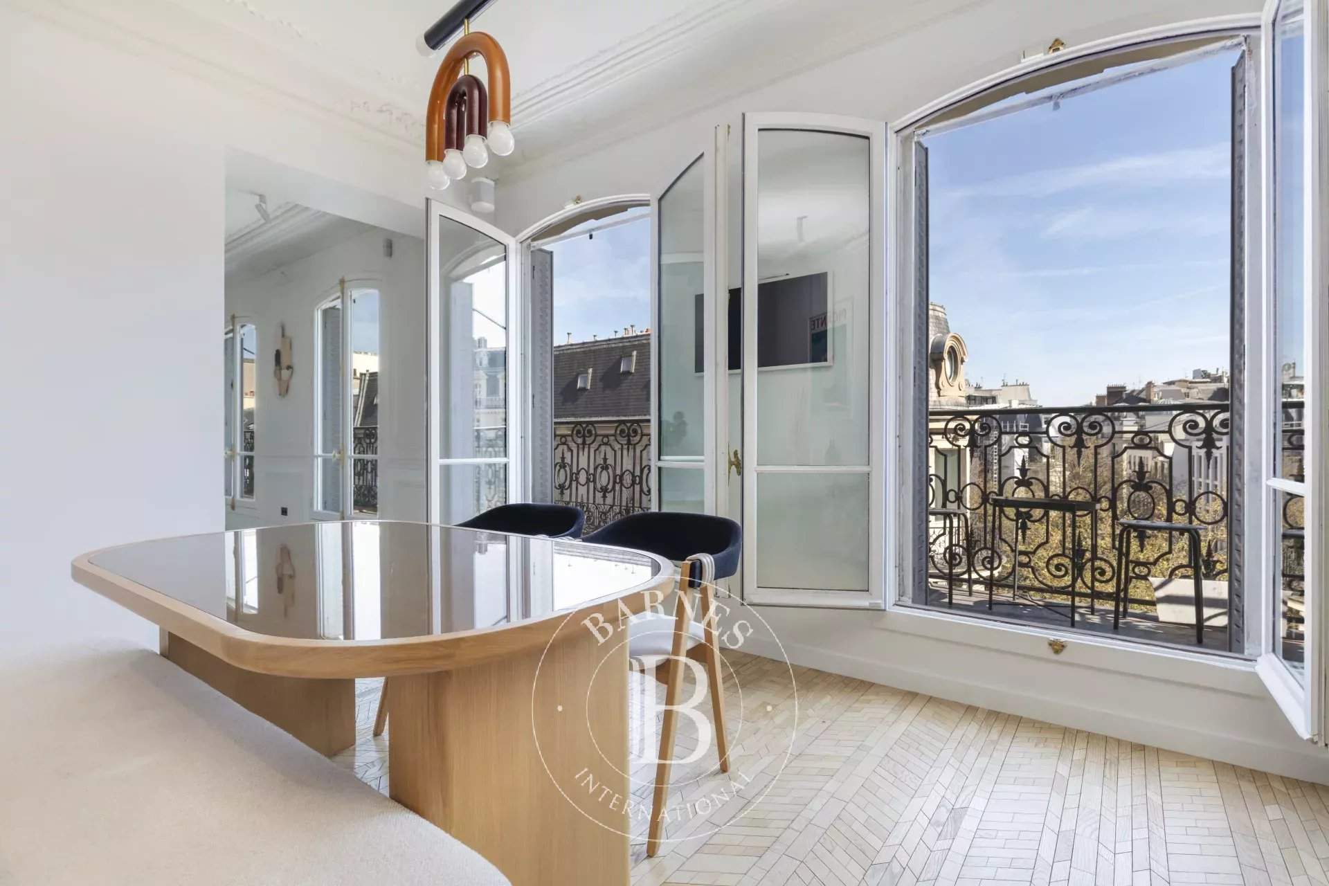 Paris  - Apartment 2 Bedrooms - picture 9