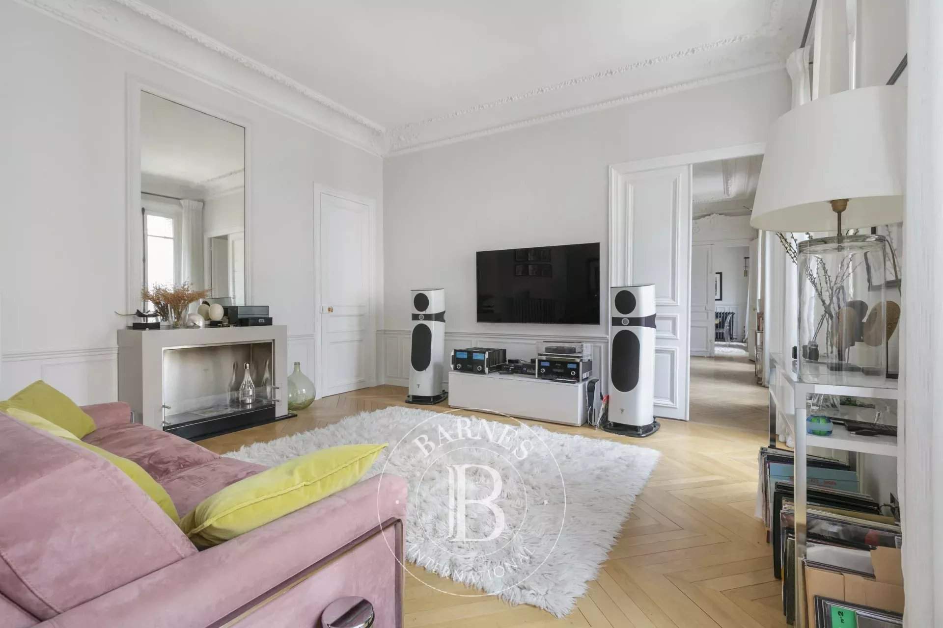 Paris  - Appartement 7 Pi&egrave;ces 4 Chambres - picture 9
