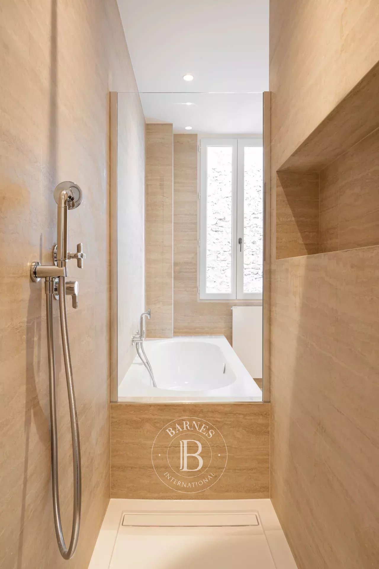 Paris  - Apartment 3 Bedrooms - picture 17