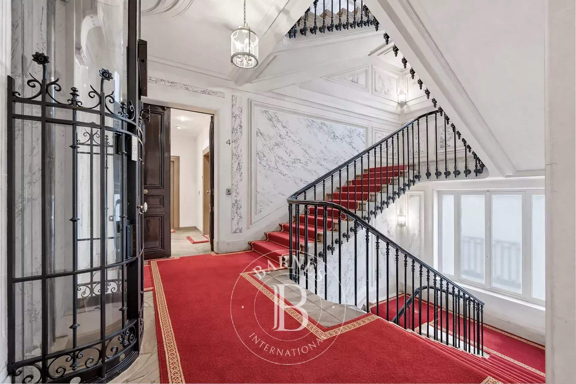 Paris  - Appartement 4 Pi&egrave;ces 2 Chambres - picture 1