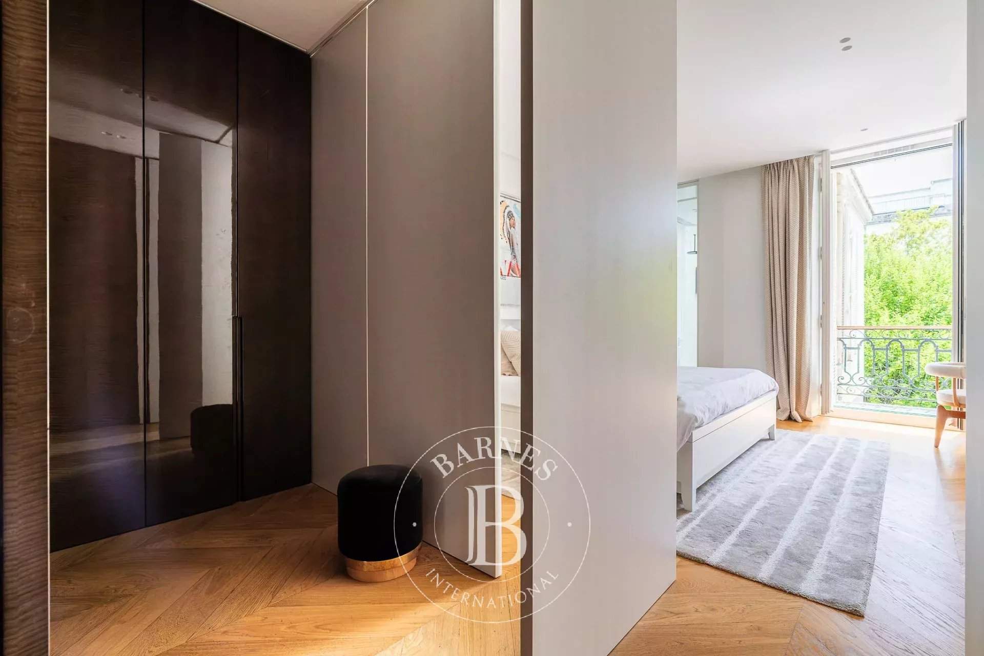 Paris  - Apartment 4 Bedrooms - picture 12