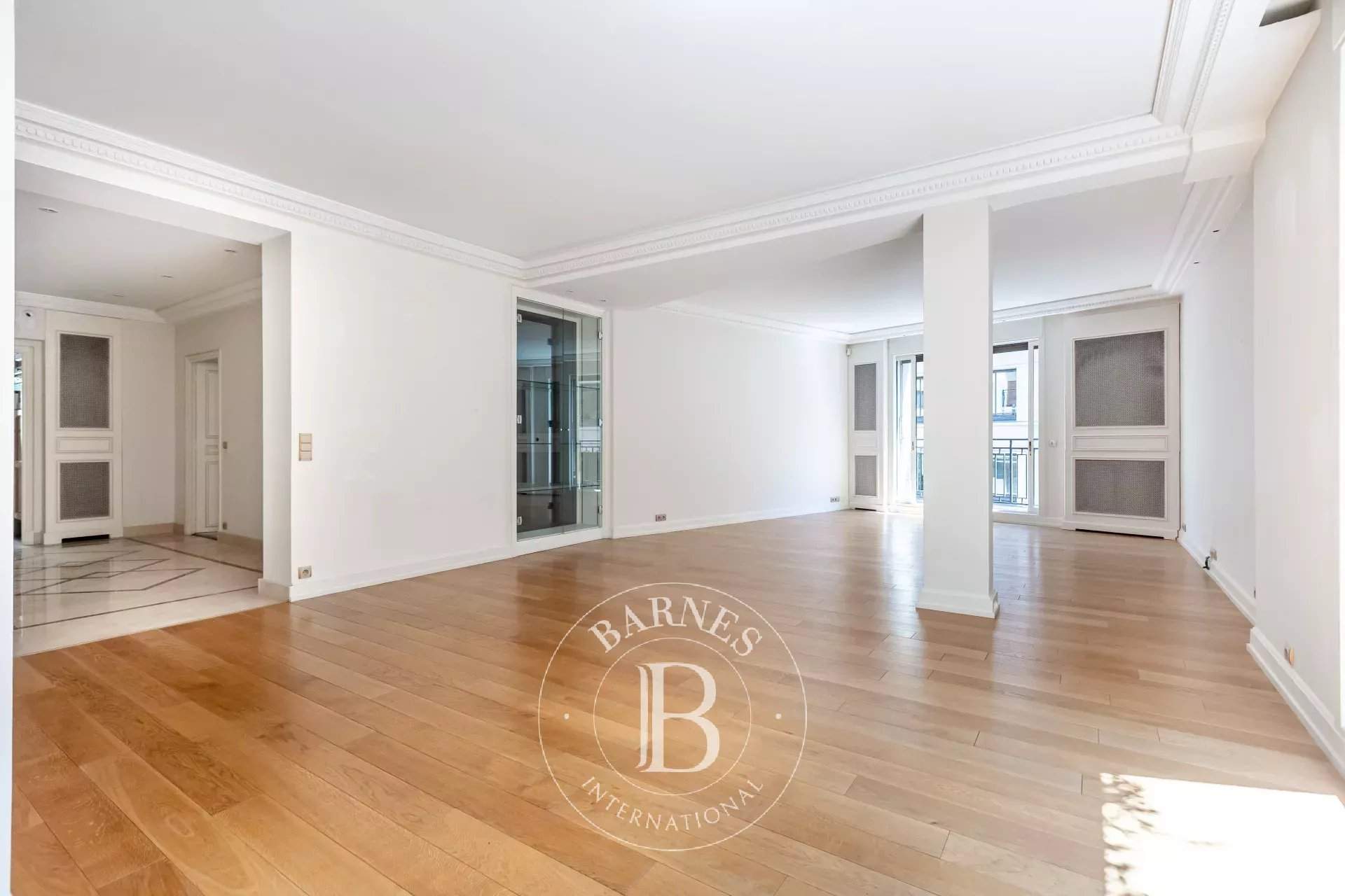 Paris  - Apartment 3 Bedrooms - picture 4