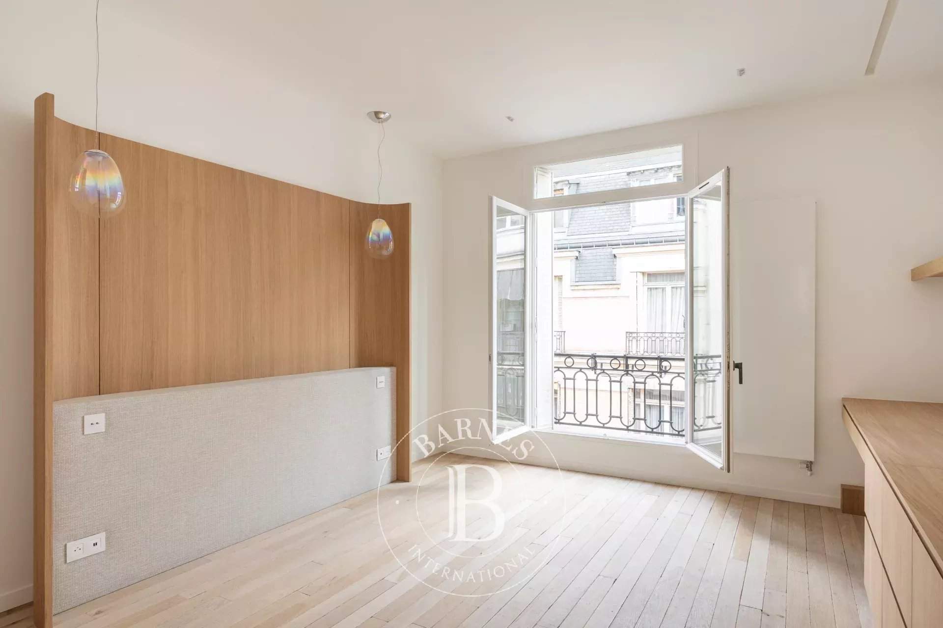 Paris  - Apartment 3 Bedrooms - picture 8