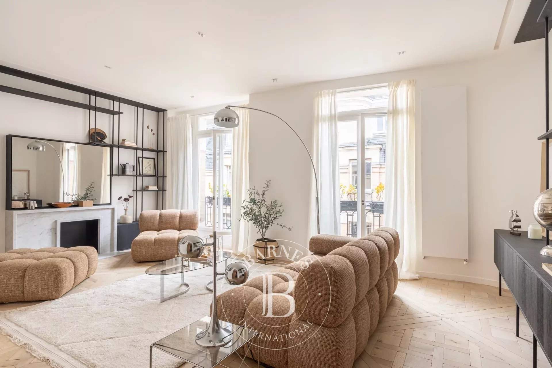 Paris  - Apartment 3 Bedrooms - picture 1