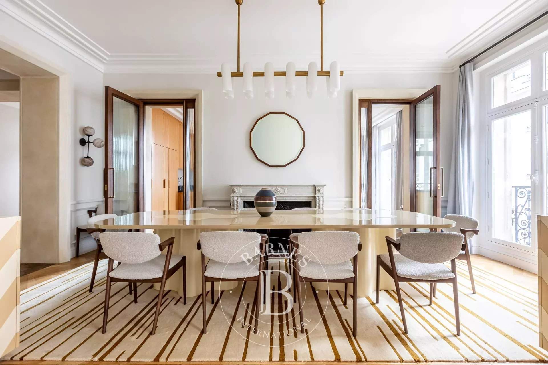 Paris  - Appartement 8 Pi&egrave;ces 5 Chambres - picture 3