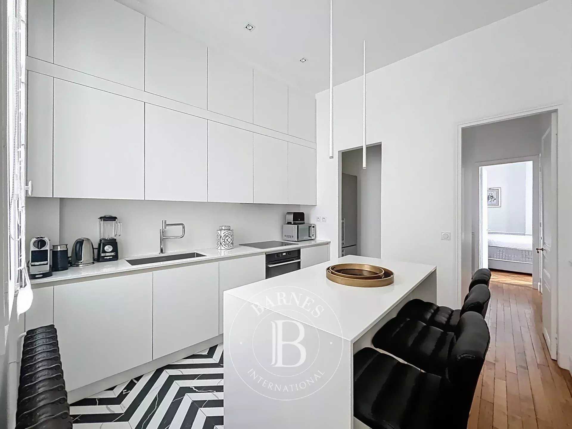 Paris  - Apartment 2 Bedrooms